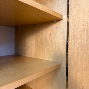 Schrank Typ 430 mit dunkler Front & neuen Chromfüßen von Joachim Nebelung für Hellerau