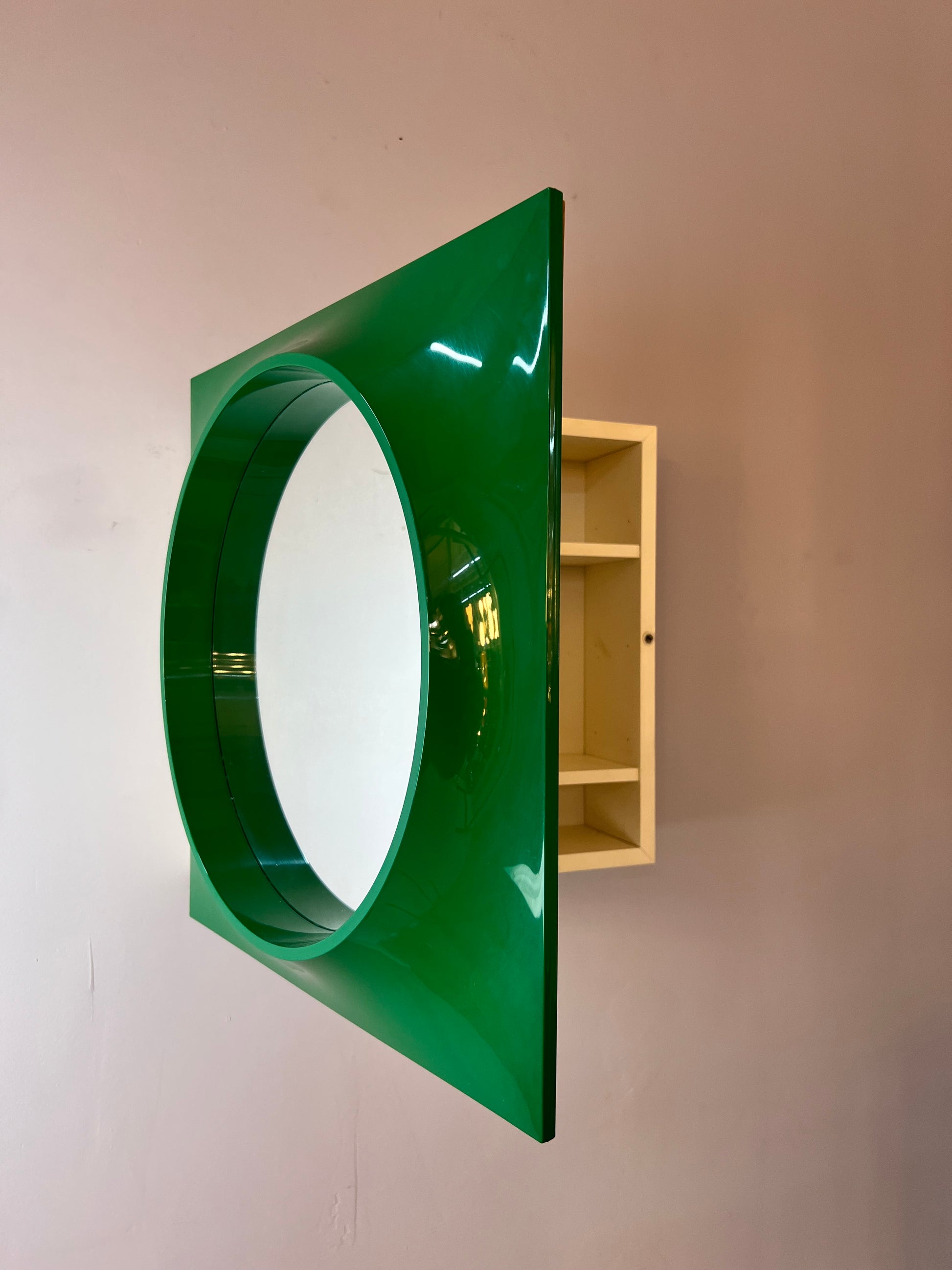 Spiegelschrank Quadrat grün von Hammarplast