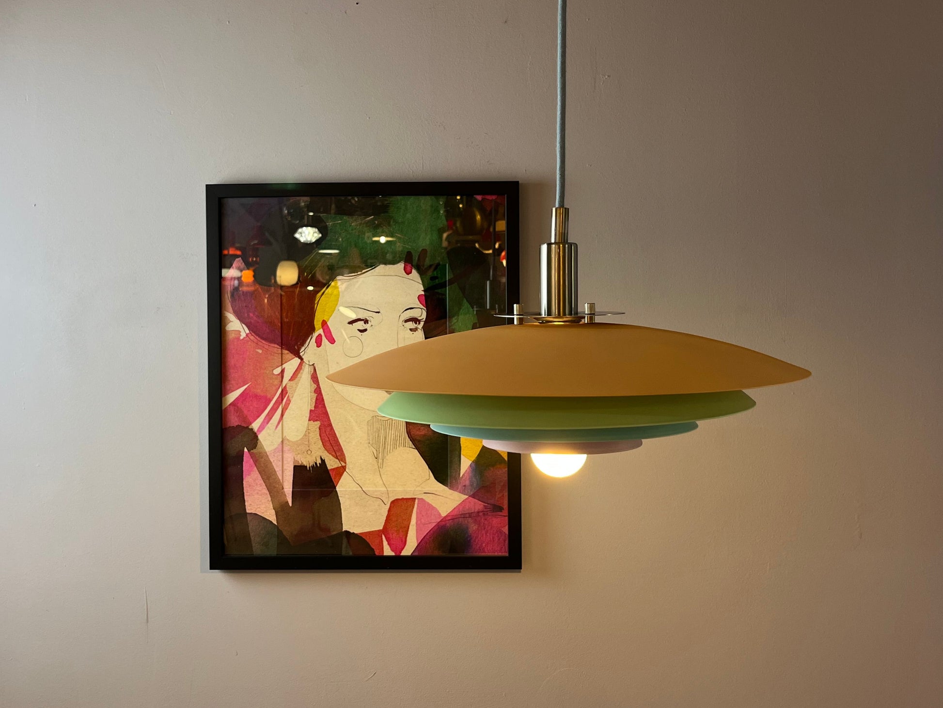 Lamellenlampe neu lackiert Peach Pastell
