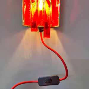 Wandlampe rot von Claus Bolby