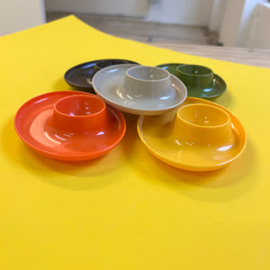 Set: 5x Eierbecher stapelbar Kunststoff 70er
