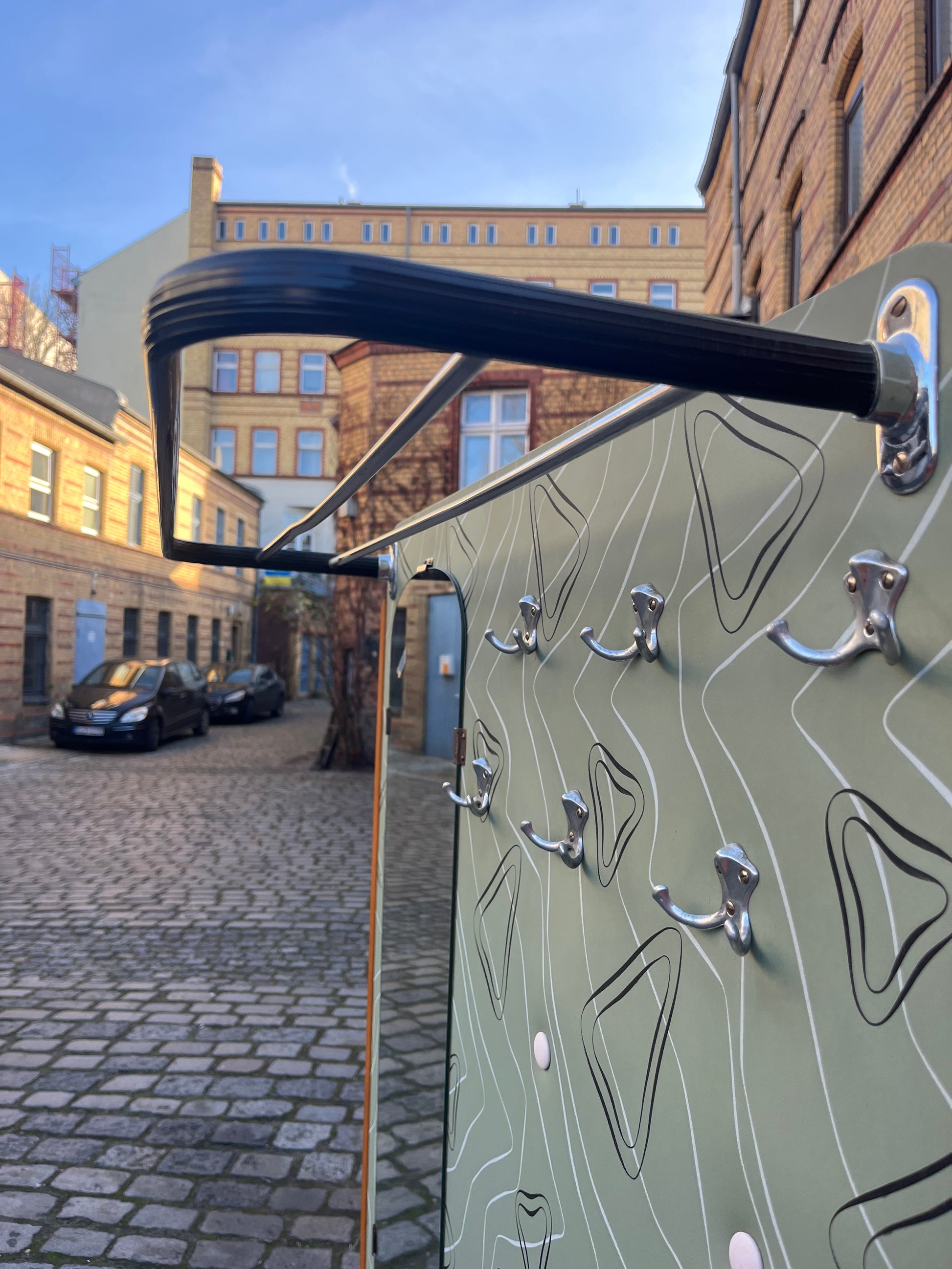 Wandgarderobe mintgrün mit Spiegel, Schrank & Schirmständer