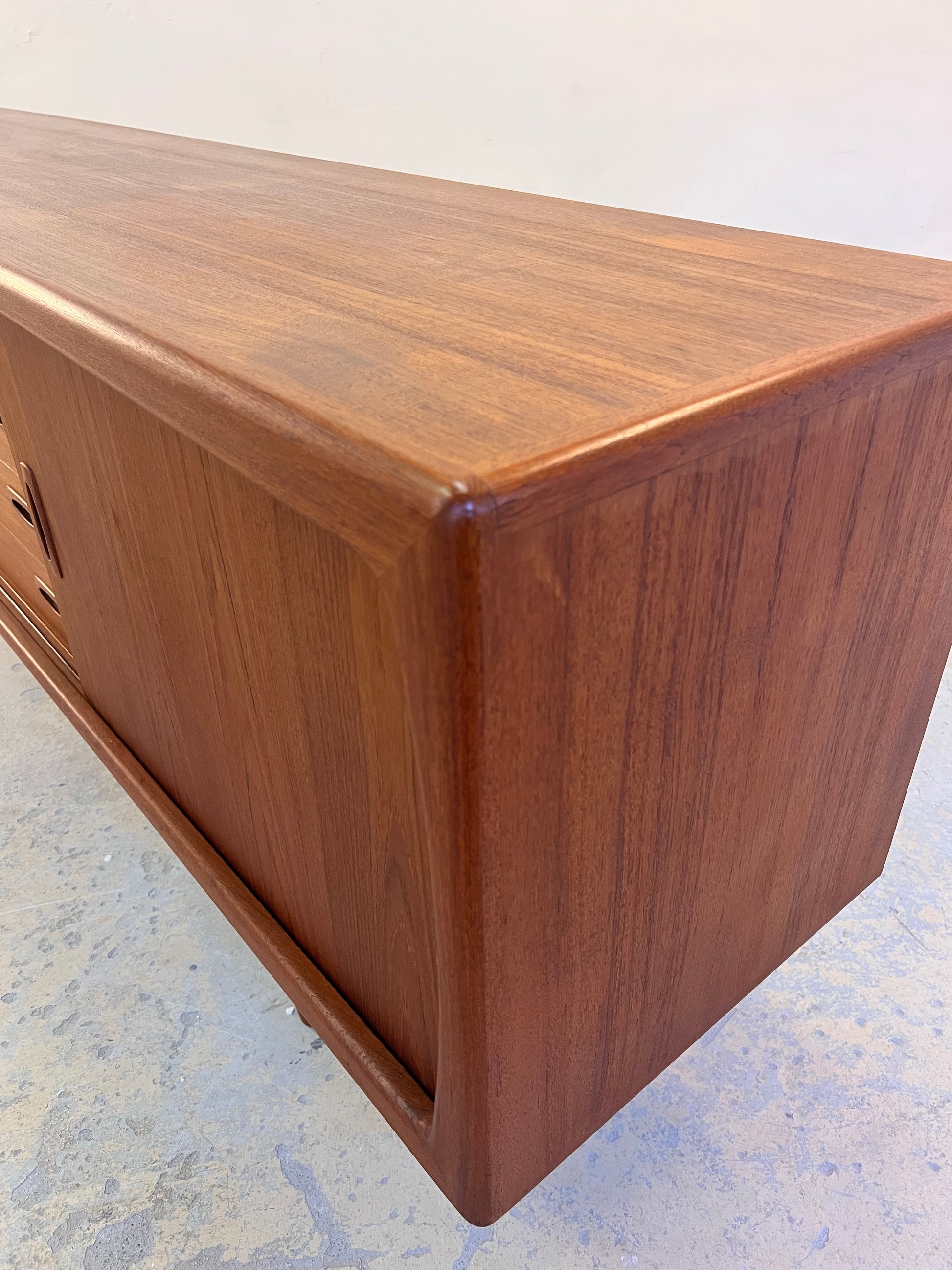 Sideboard Teak von H.P. Hansen - Breite 220 cm