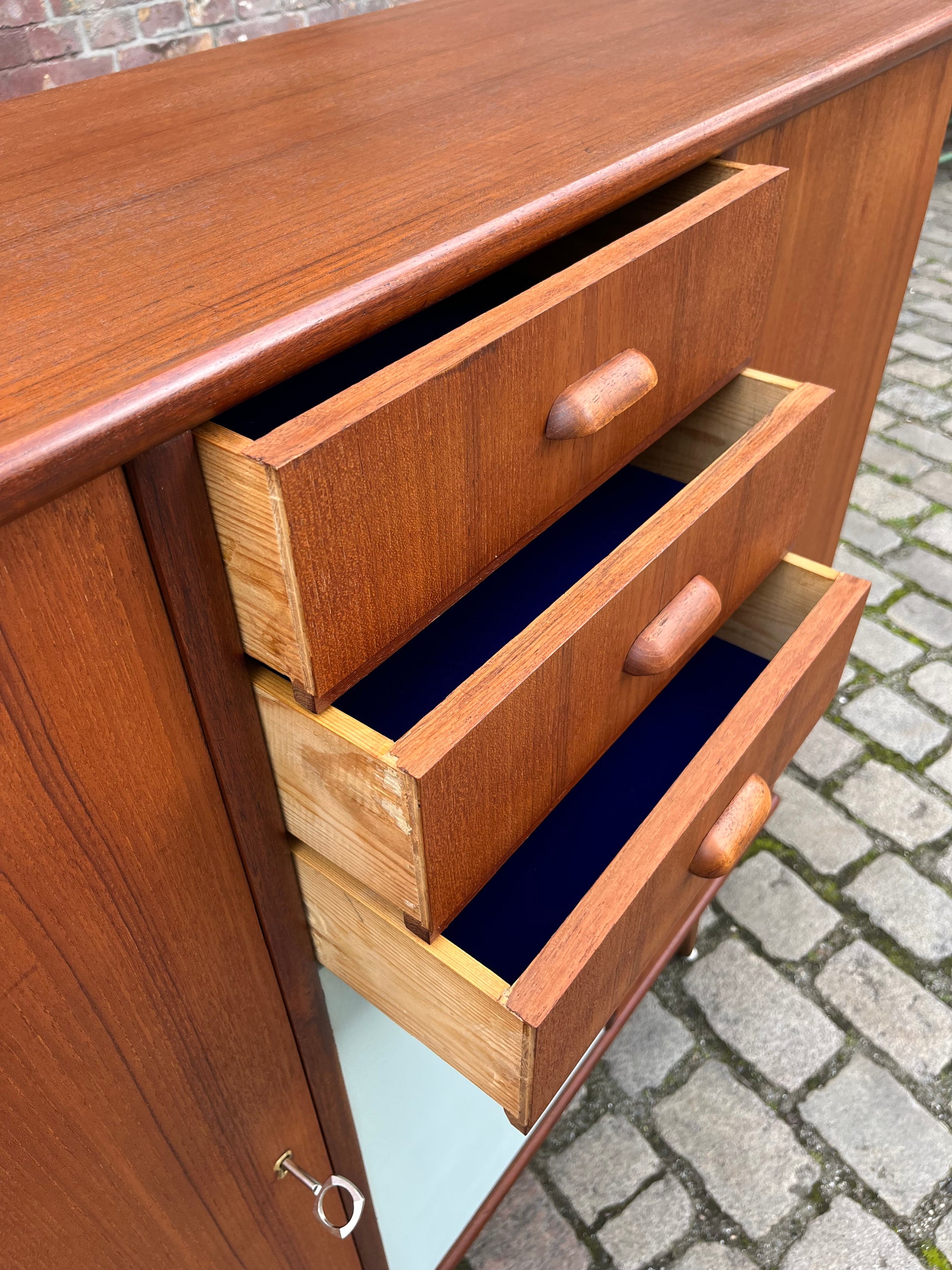 Highboard hellblau Teak