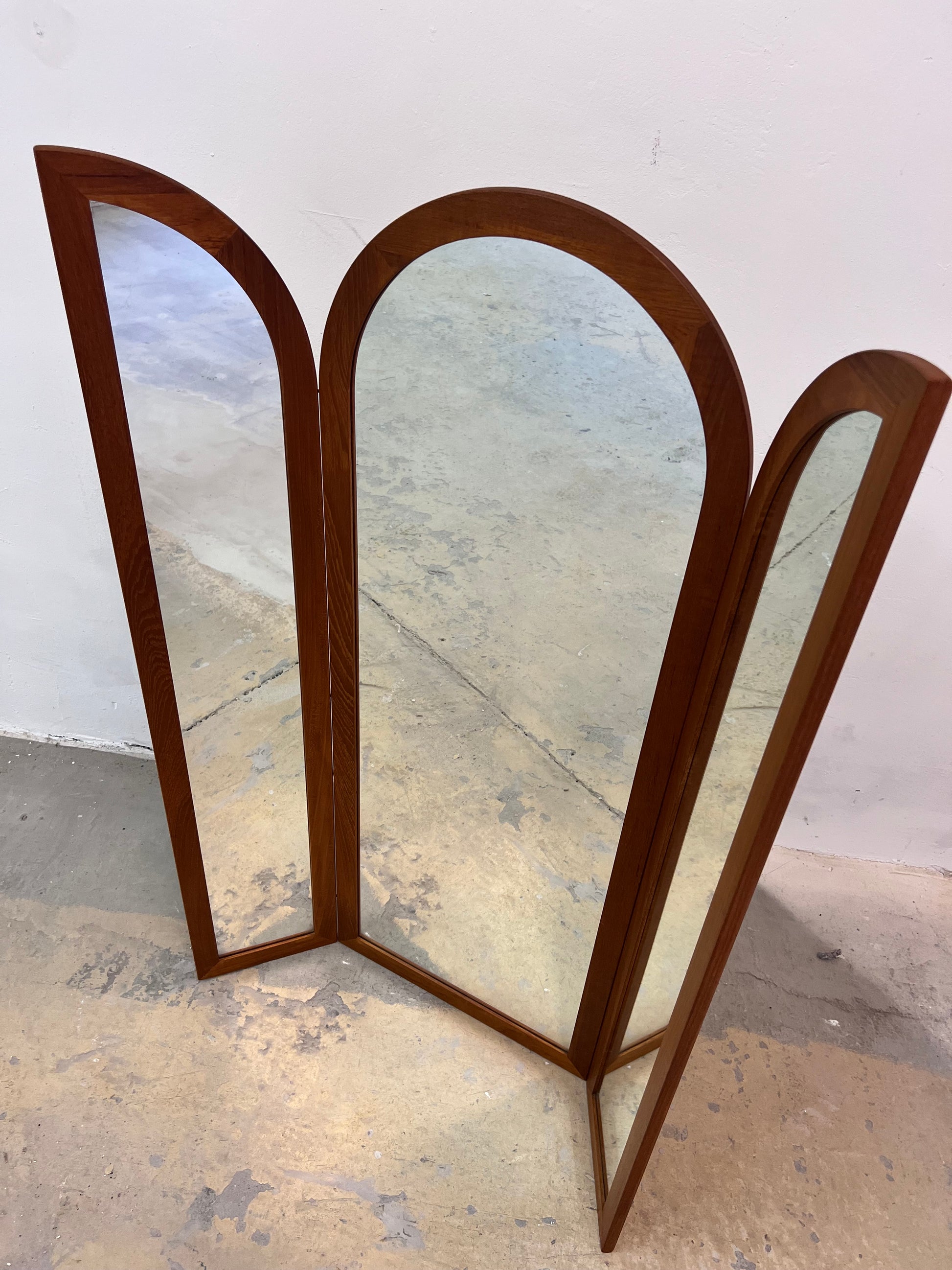 Klappbarer Wandspiegel Teak von Fakse Furniture aus Dänemark