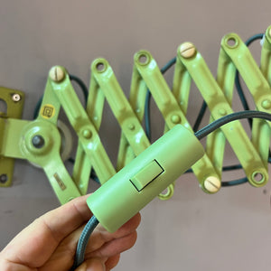 Scherenlampe mint creme von VEB Zweckleuchtenbau Dresden