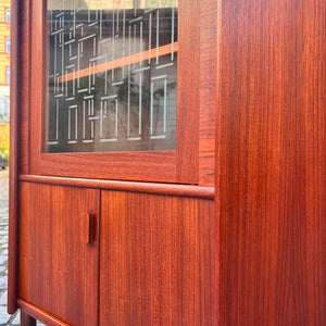 Eckschrank Teak mit Glastür und Schloss