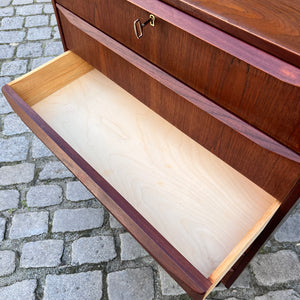 Kommode Teak mit Schloss aus Dänemark