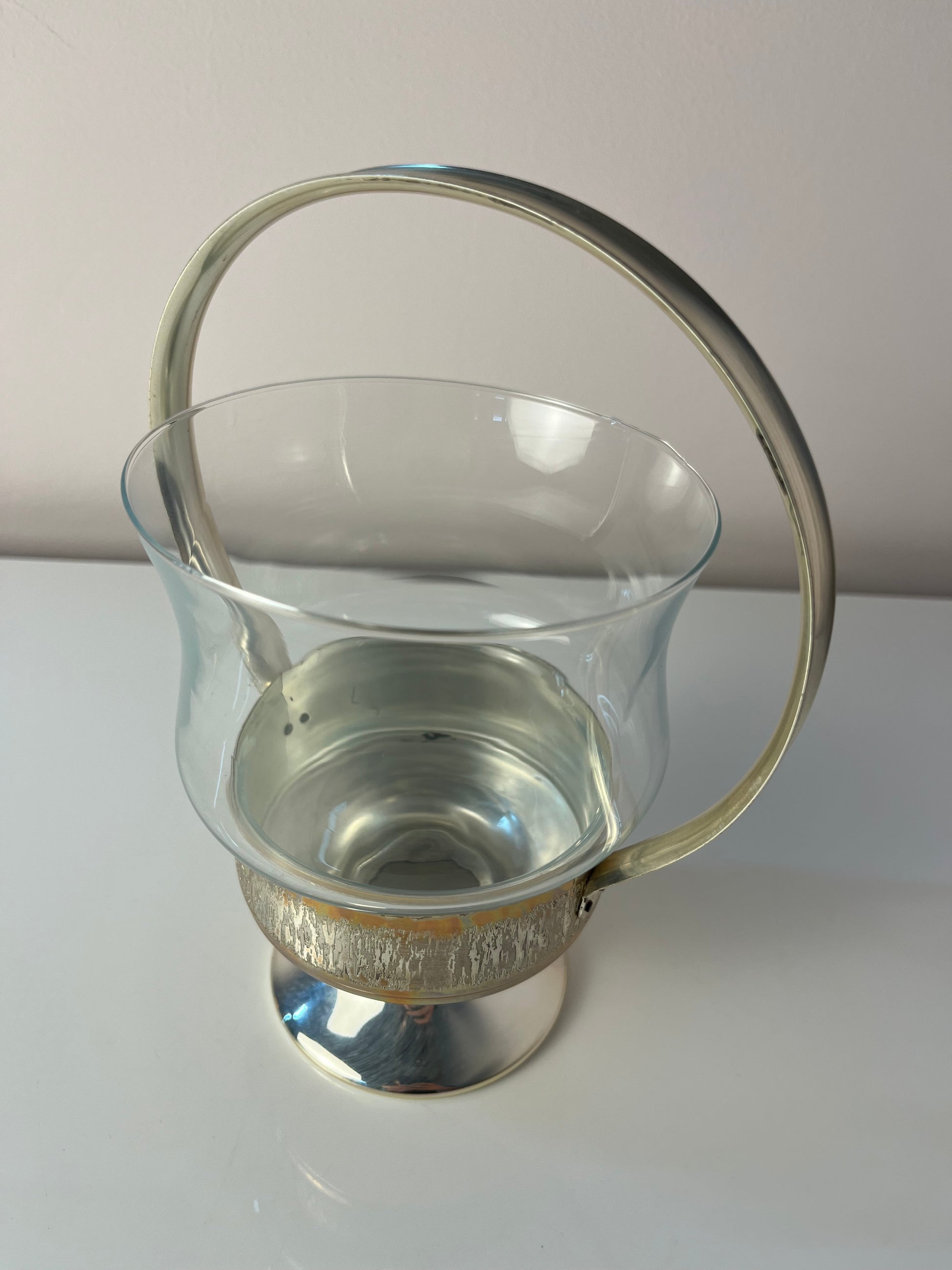 Henkelschale versilbert mit Glaseinsatz