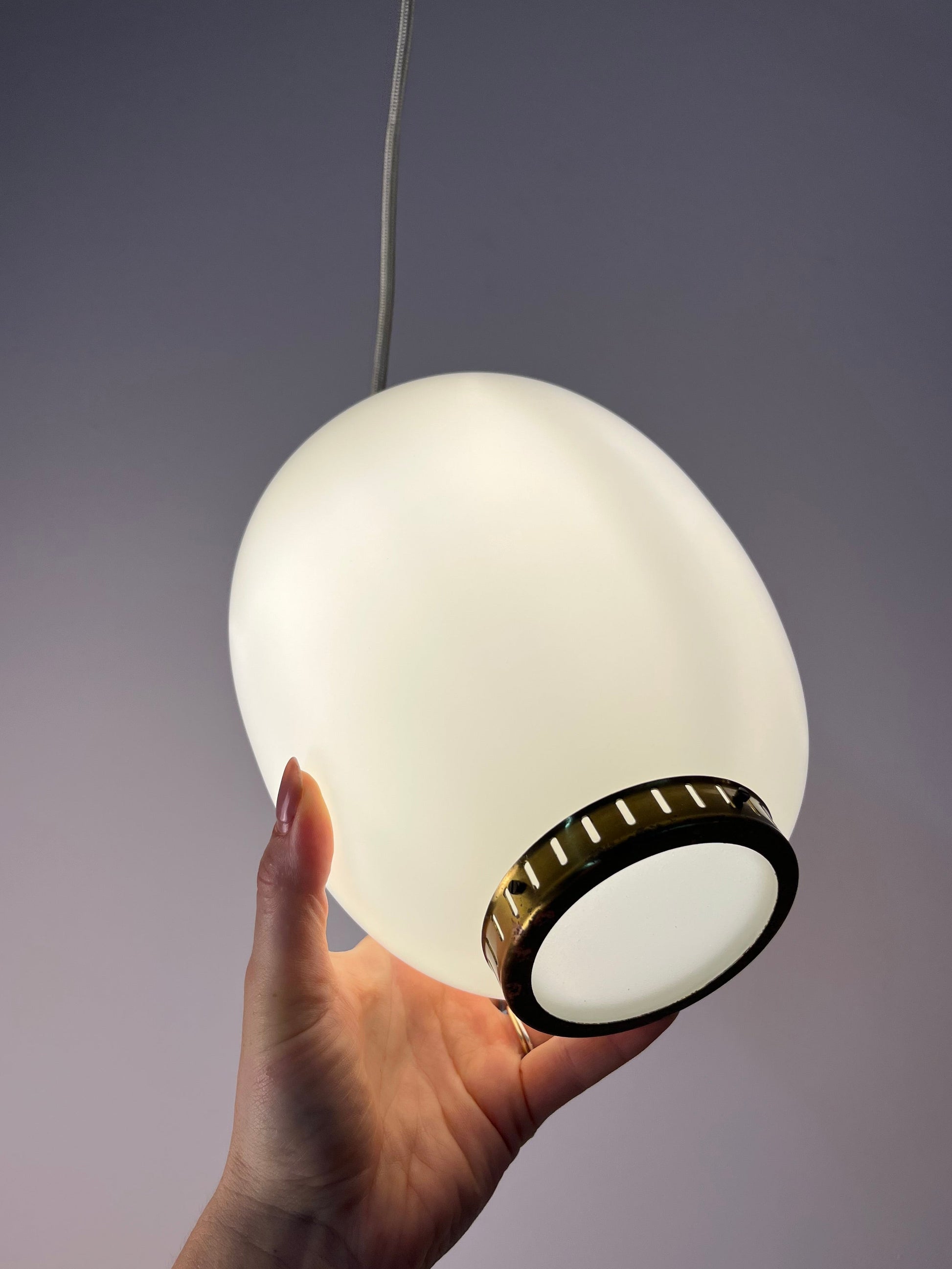 Hängelampe Kina Opalglas Messing von Bent Karlby für Lyfa