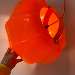 Hängelampe orange mit orangem Kabel von Ilka Plast