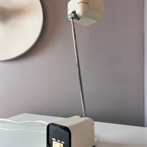 Tischlampe Modell 1001 weiß mit Teleskoparm von Karstadt
