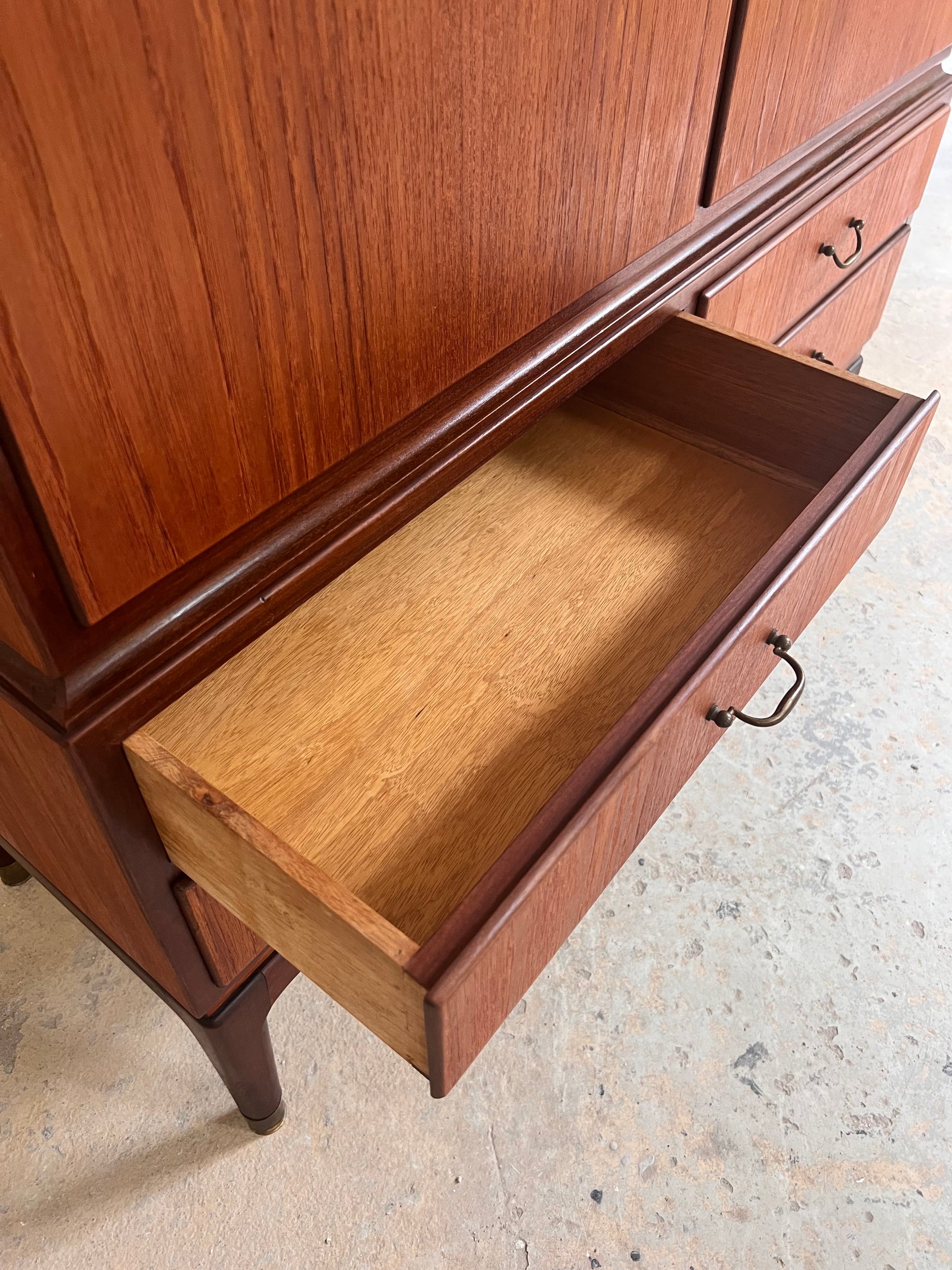 Büroschrank Teak mit Schloss aus Dänemark