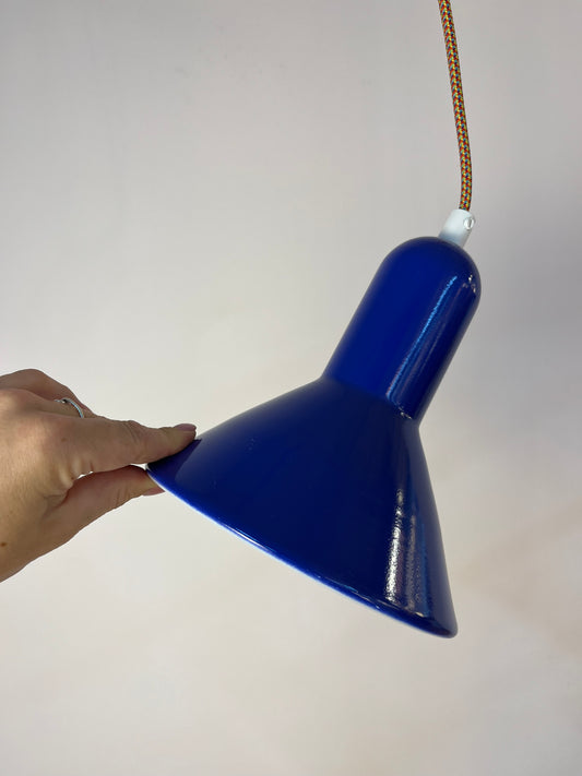 Trichterlampe Typ 4995 königsblau von Lyfa