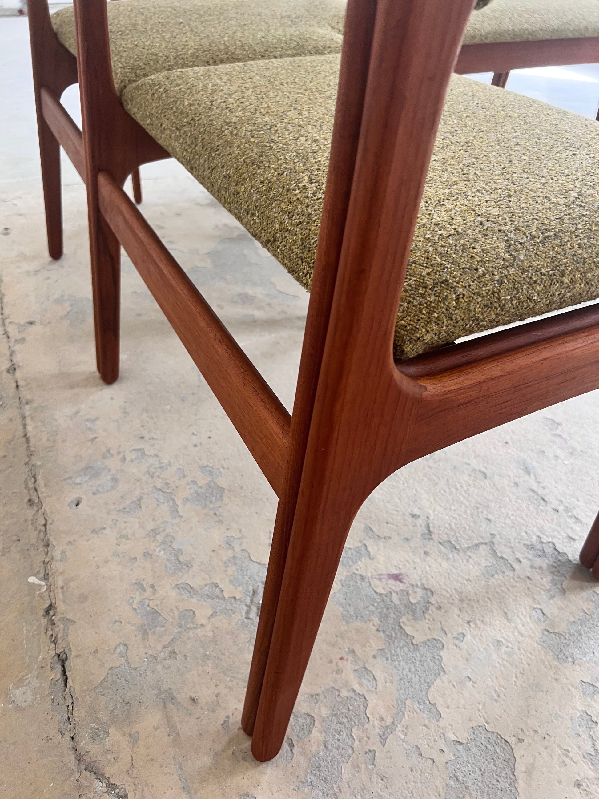 Eckbank grün Teak neu gepolstert von Erik Buch