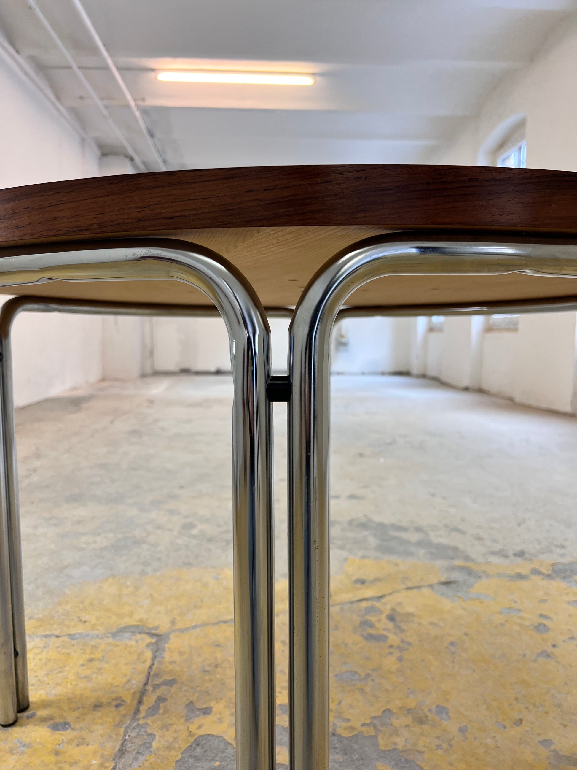 Runder Esstisch Palisander & Chrom