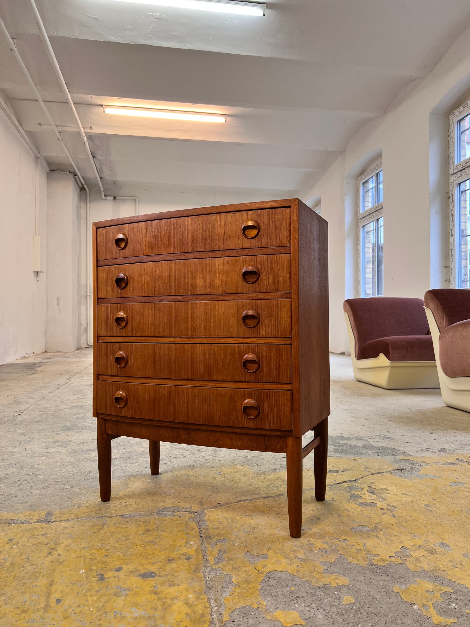 Geschwungene Kommode Teak von Kai Kristiansen