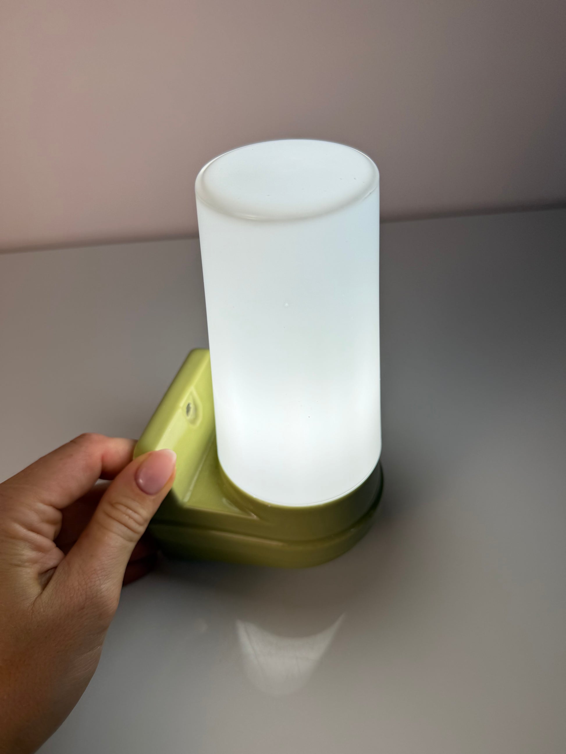 Wandlampe Modell 6080 mintgrün von Sigvard Bernadotte für Ifö