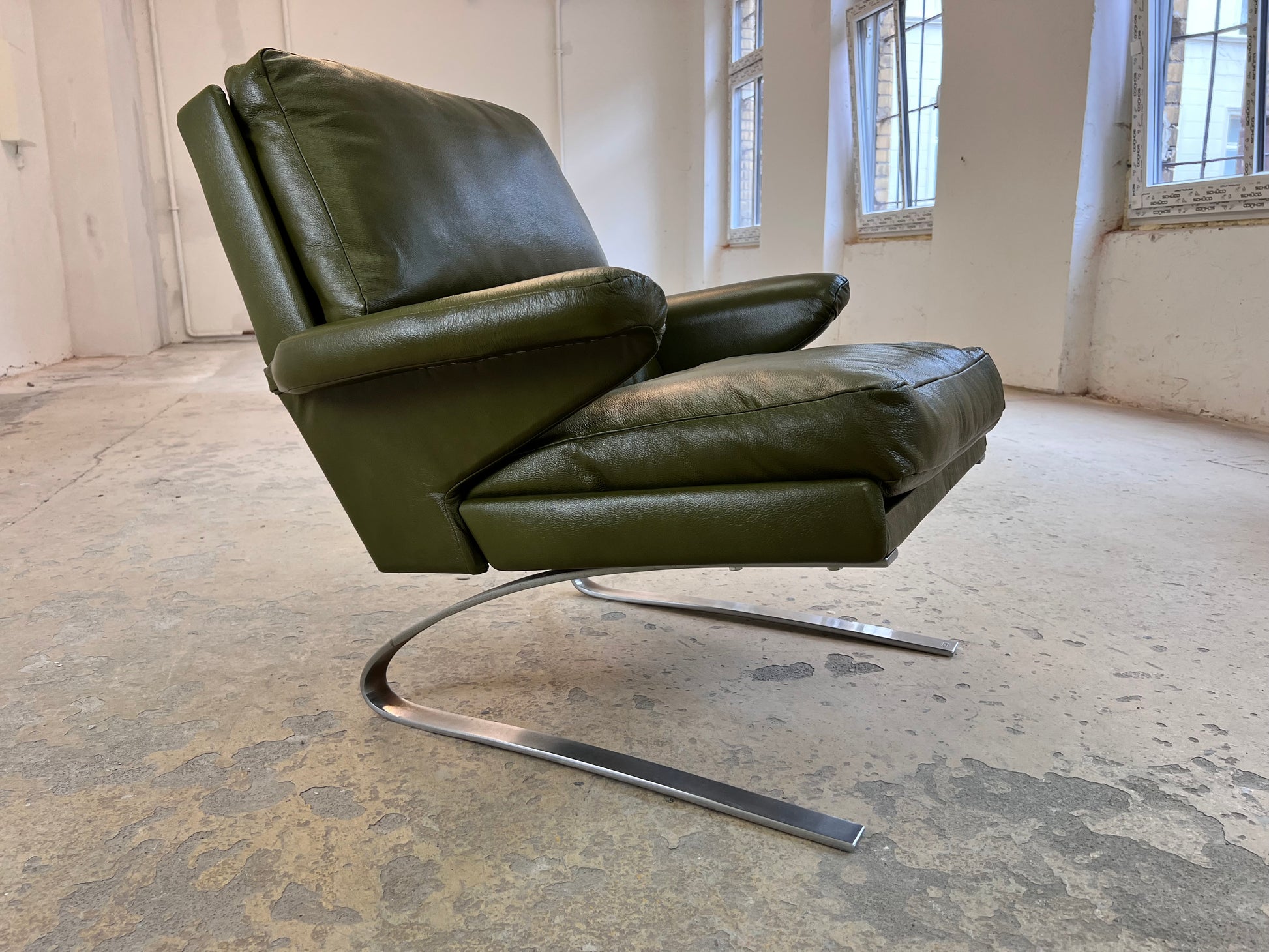 Swing Chair grün Echtleder Chrom von Reinhold Adolf & Hans Jürgen Schröpfer für COR