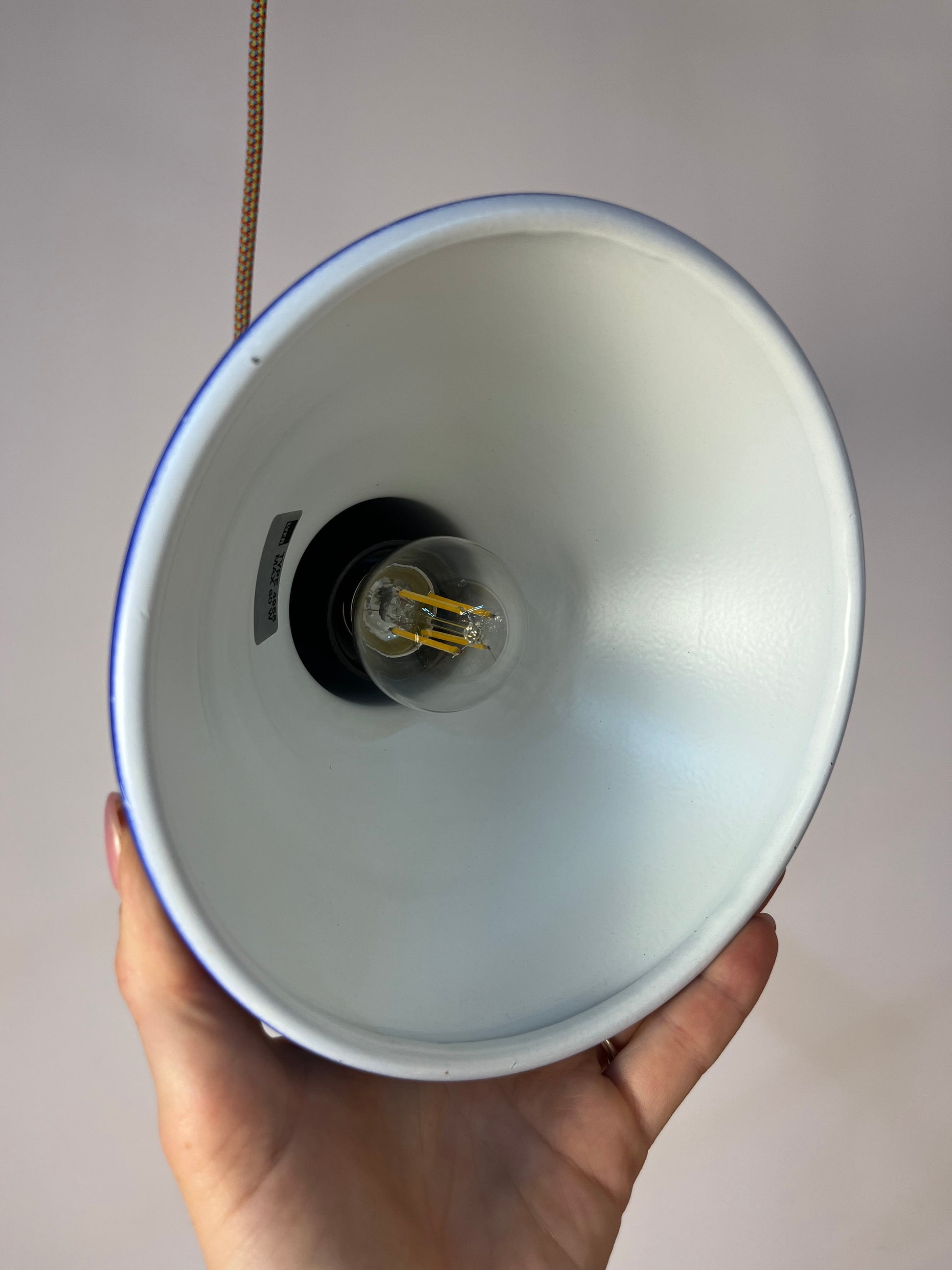 Trichterlampe Typ 4995 königsblau von Lyfa