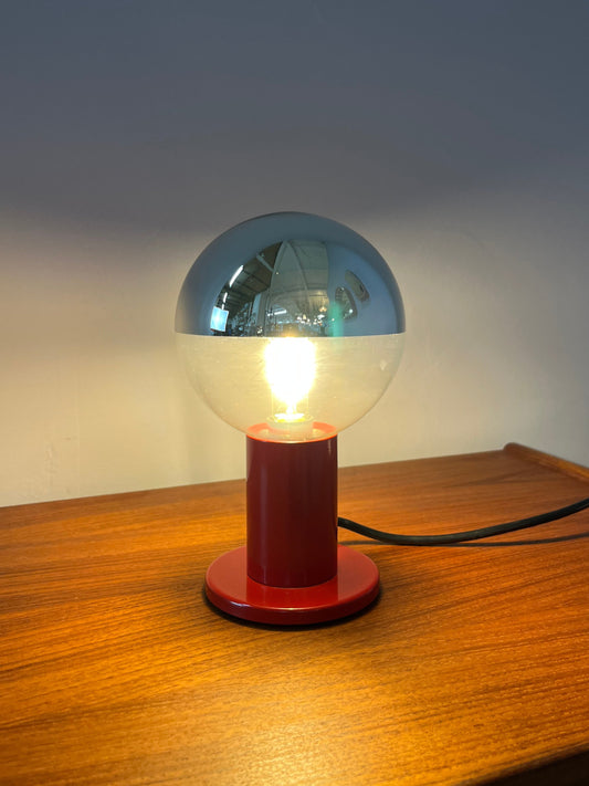 Tischlampe Big Globe rot von Motoko Ishii für STAFF