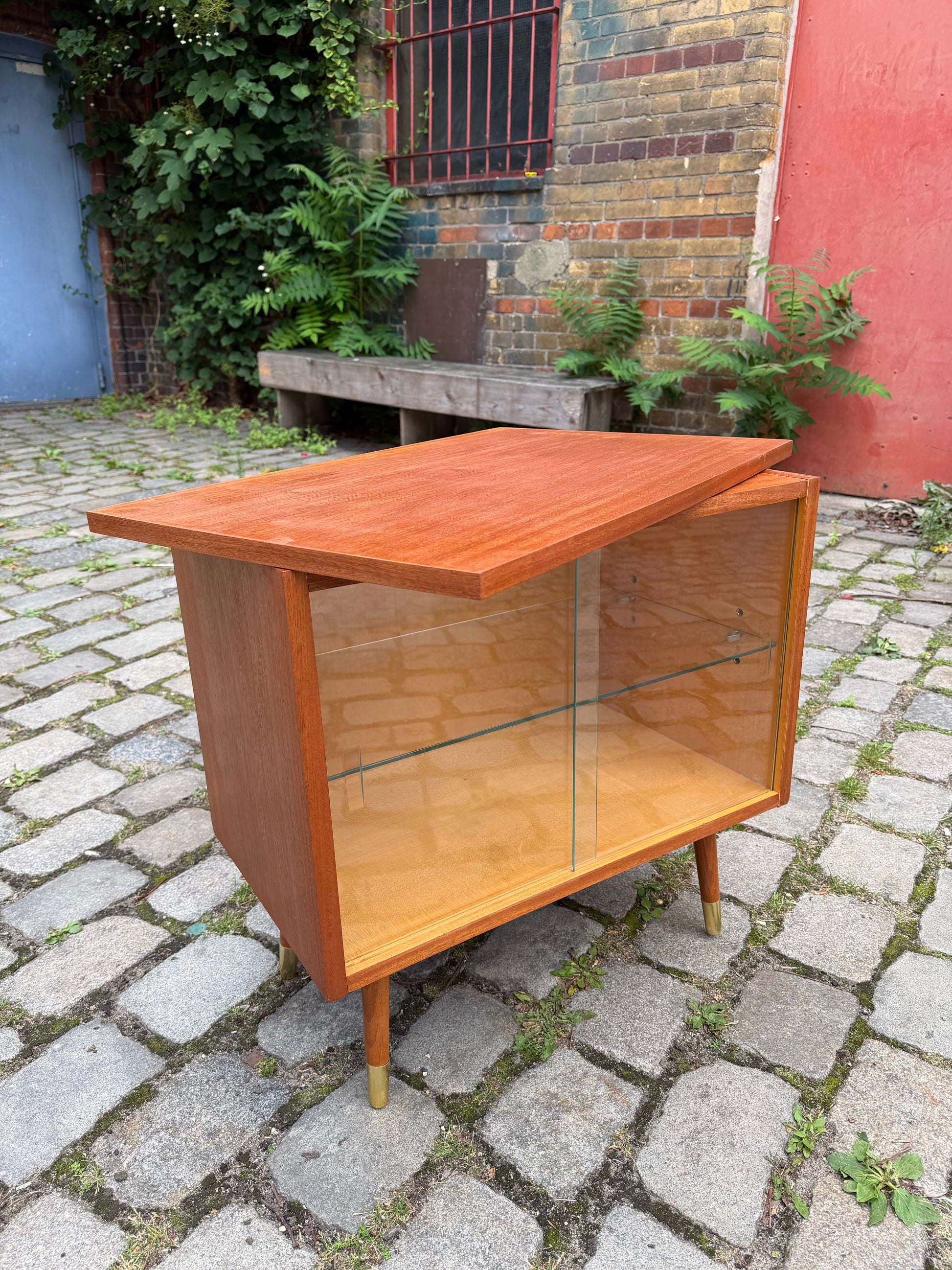 Fernsehvitrine Sapelli-Mahagoni mit drehbare Platte