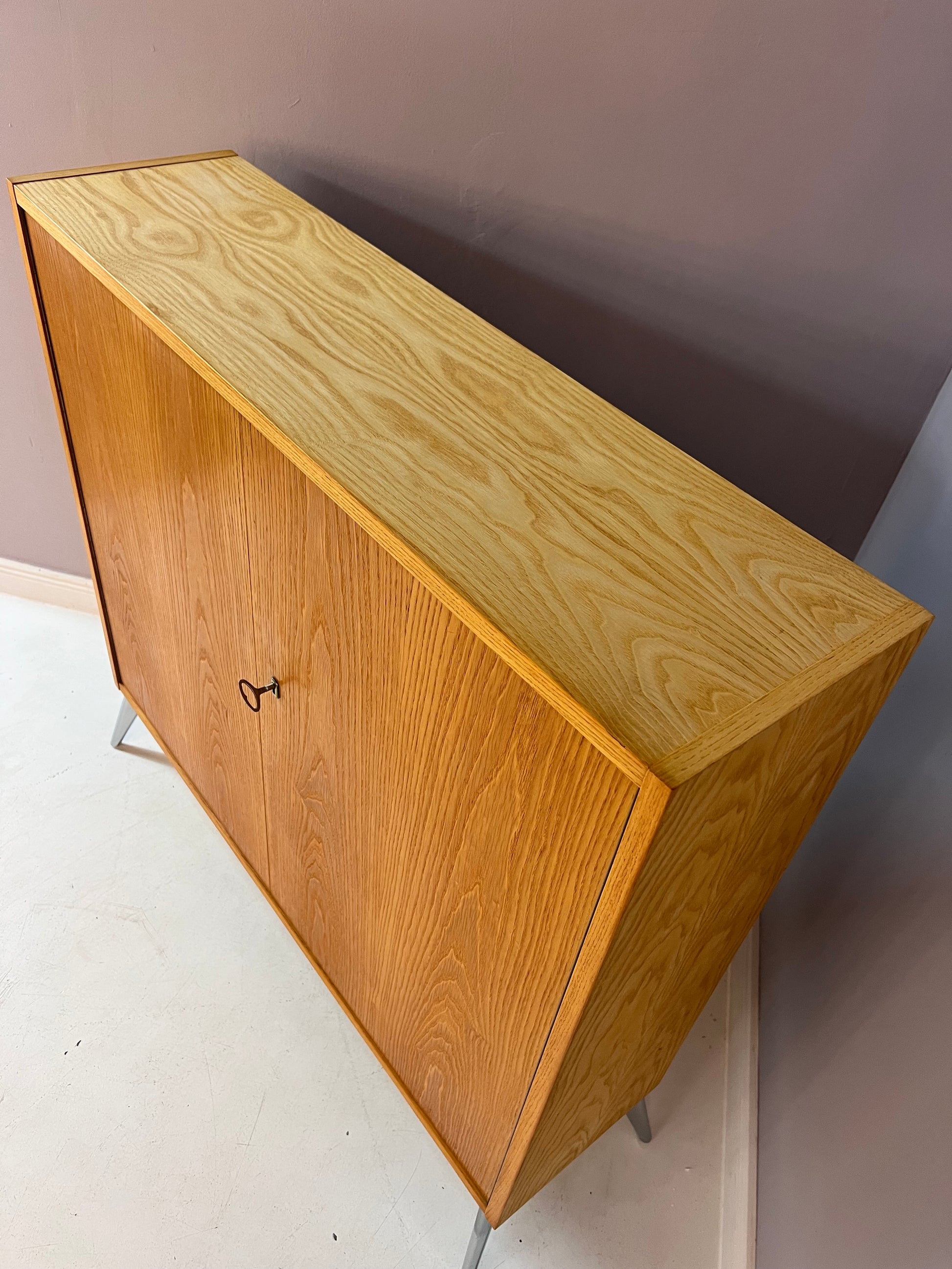 Schrank Typ 605 Esche von Hellerau