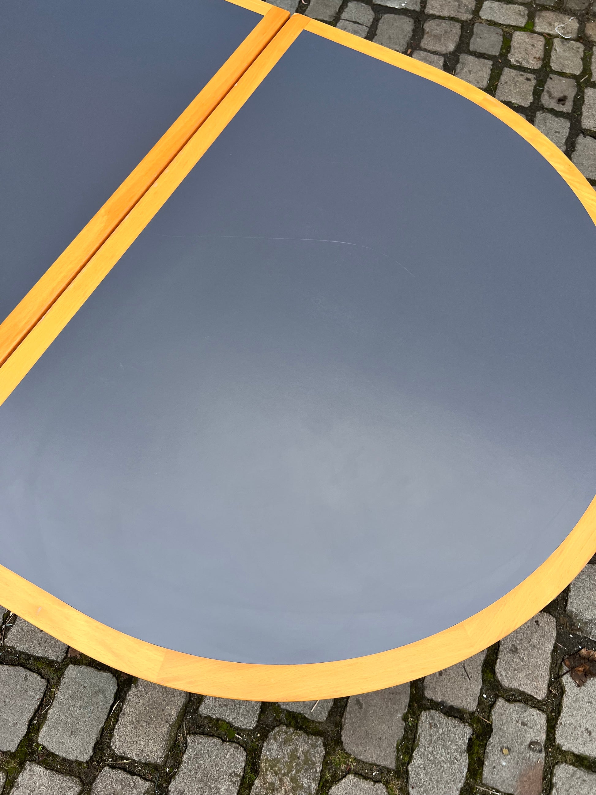 Halbrunder Esstisch grau Buche von Rud Thygesen & Johnny Sørensen für Farstrup