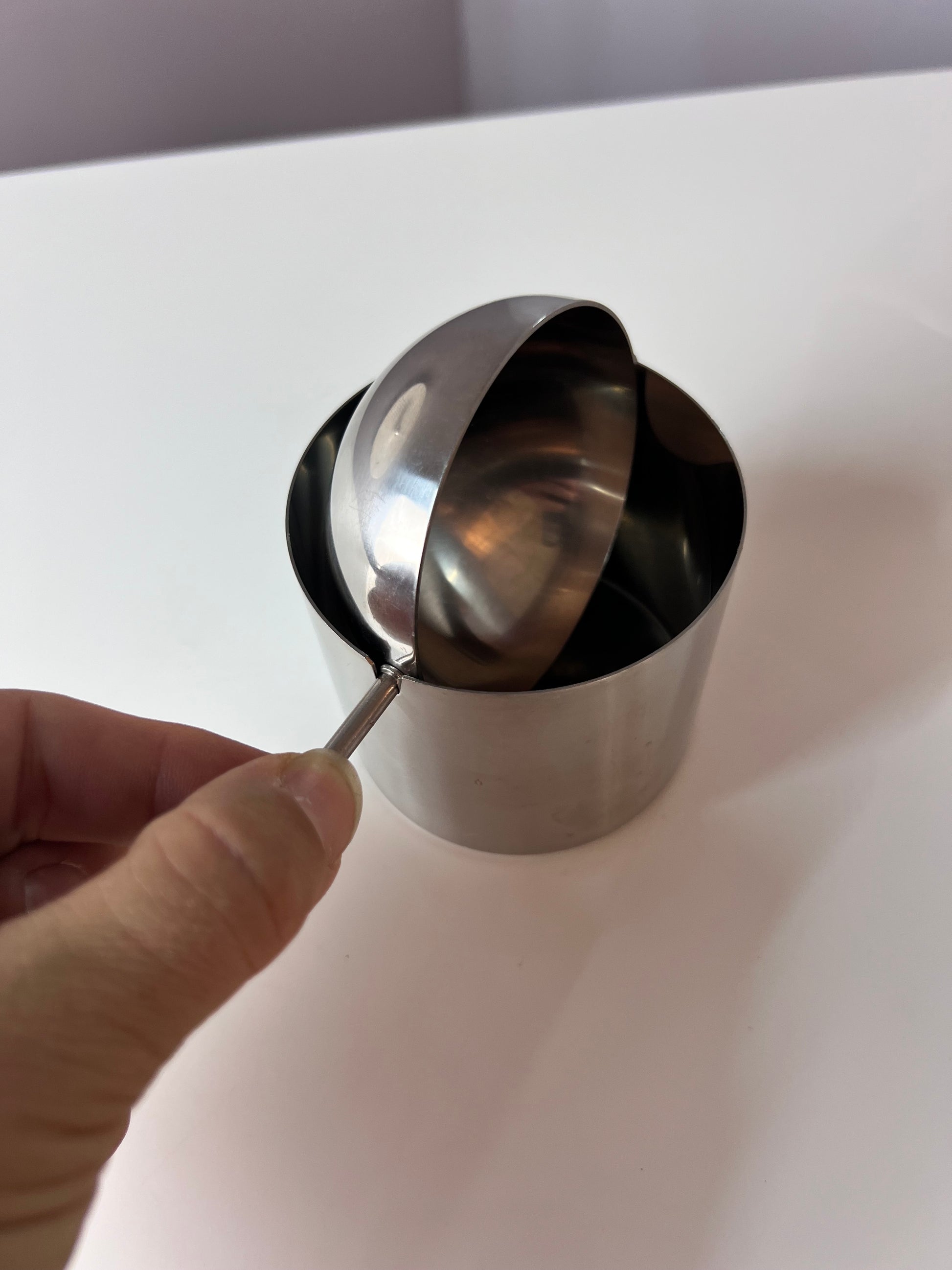 Aschenbecher von Arne Jacobsen für Stelton