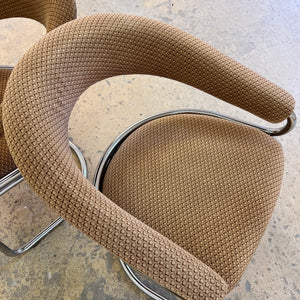 Freischwinger beige Chrom von Giotto Stoppino - mit kleinen Gebrauchsspuren