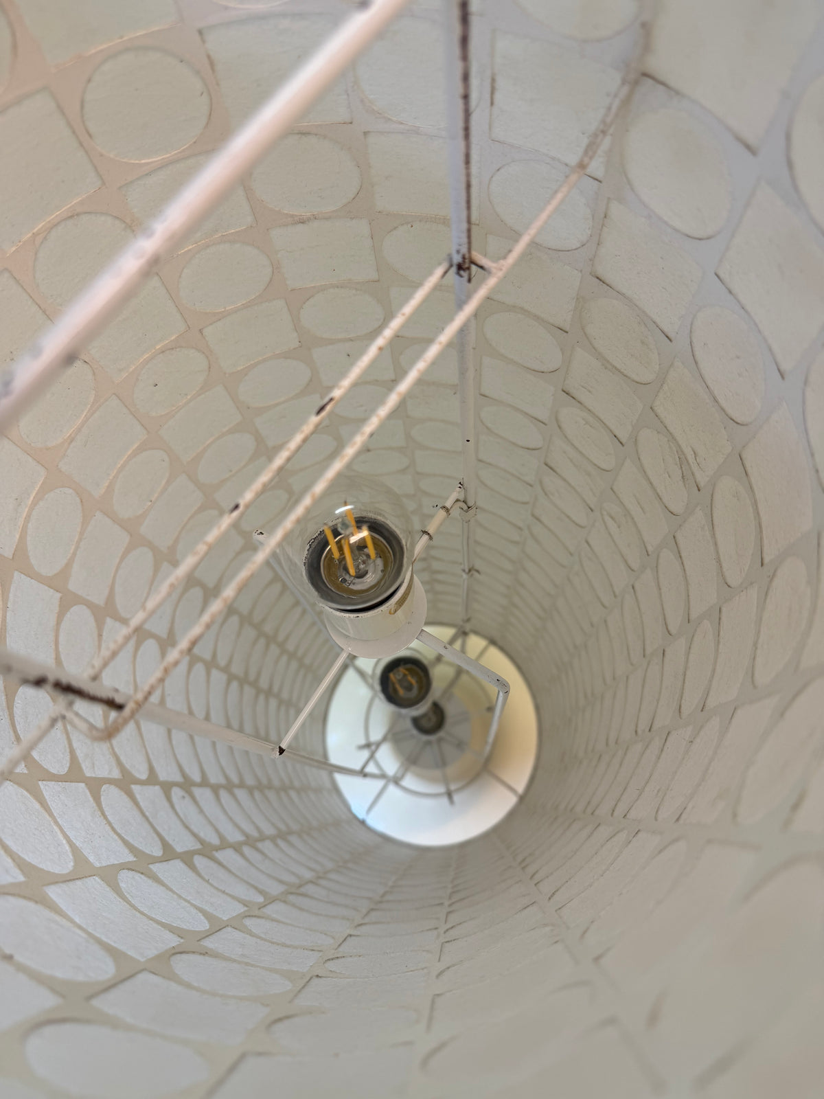 Cocoon-Stehlampe von Goldkant Leuchten