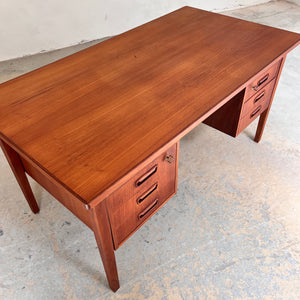 Freistehender Schreibtisch Teak aus Dänemark Sigh & Søns Møbler