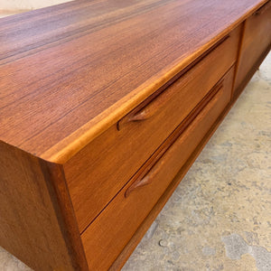 Lowboard Teak mit neuen Metallbeinen von rt Möbel