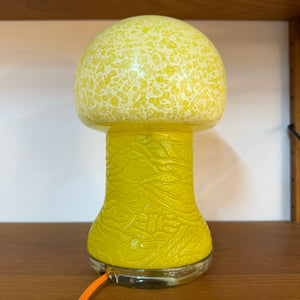 Pilzlampe gelb Glas von Karin Korn für Beleuchtungsglaskombinat Görlitz