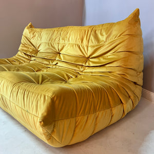 Dreisitzer Sofa 