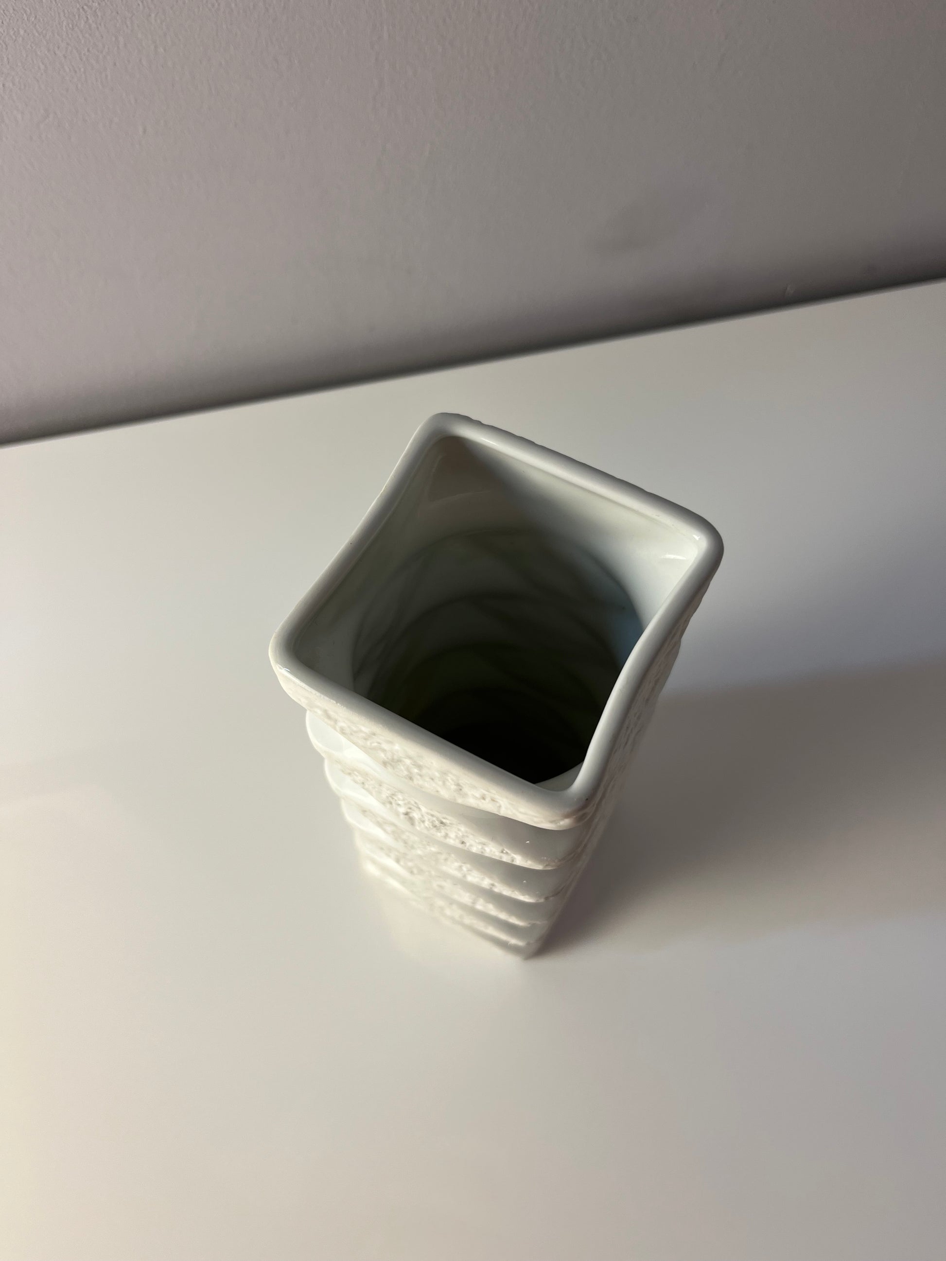 Vase 640/2 weiß Biskuitporzellan von Royal Porzellan Bavaria KPM