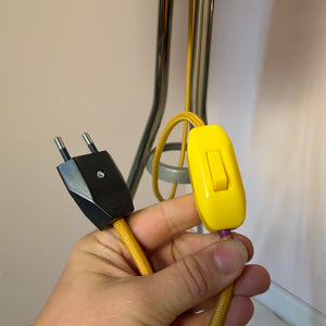 Stehlampe mit Bast-Strukturgeflecht & Chromgestell