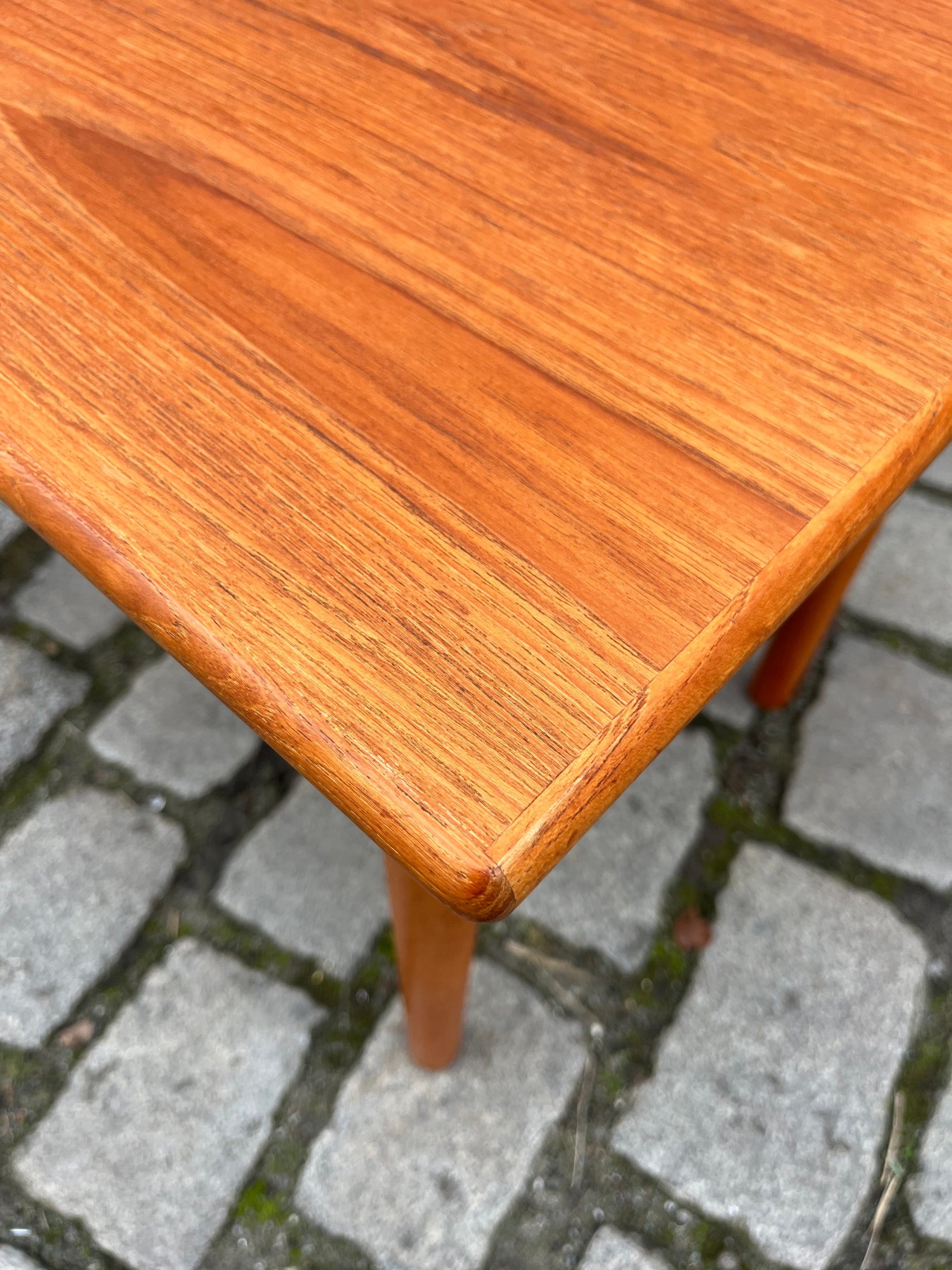 Couchtisch Teak mit Ablage aus Dänemark