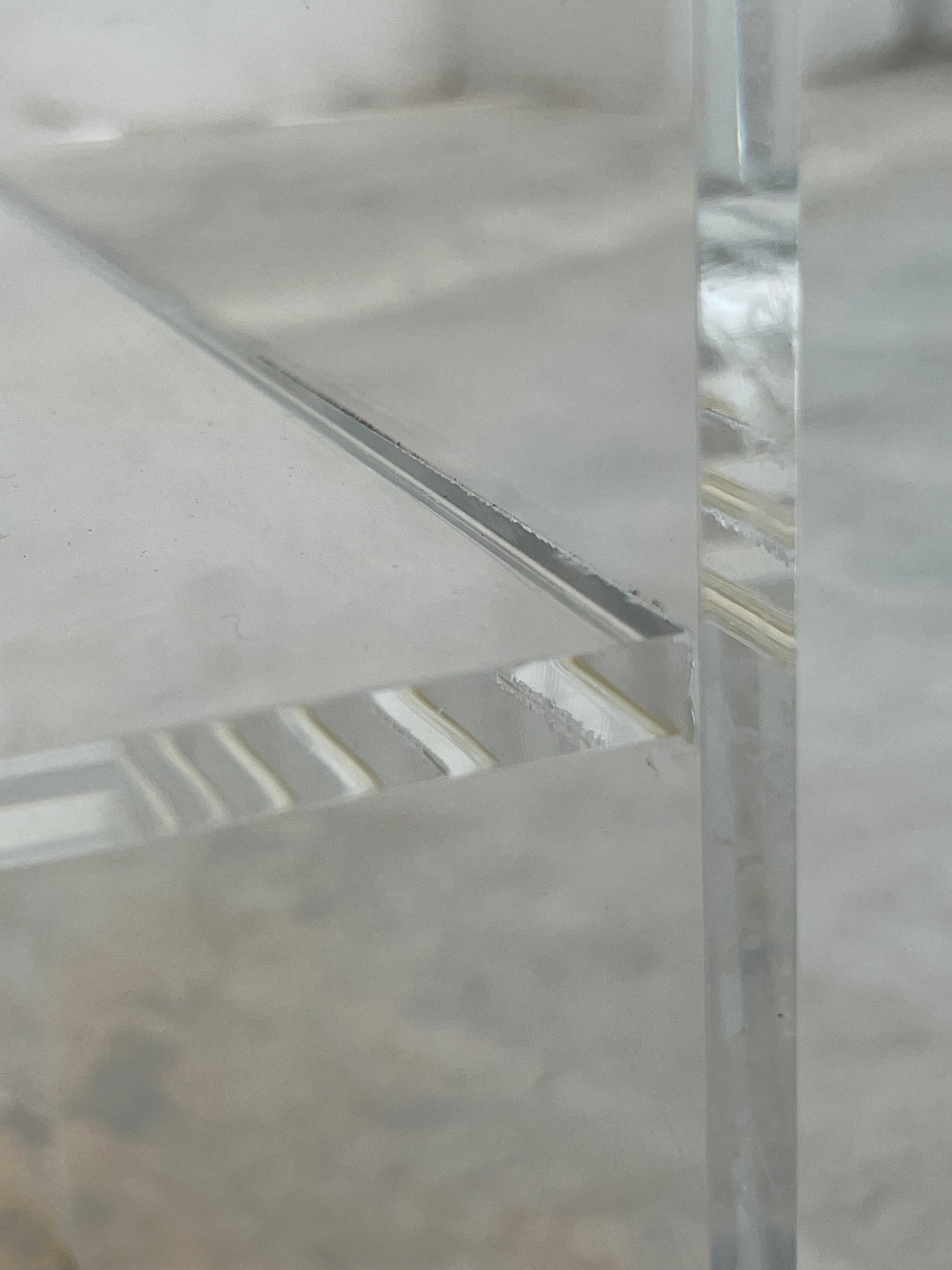 Beistelltisch Plexiglas mit Ablagefach