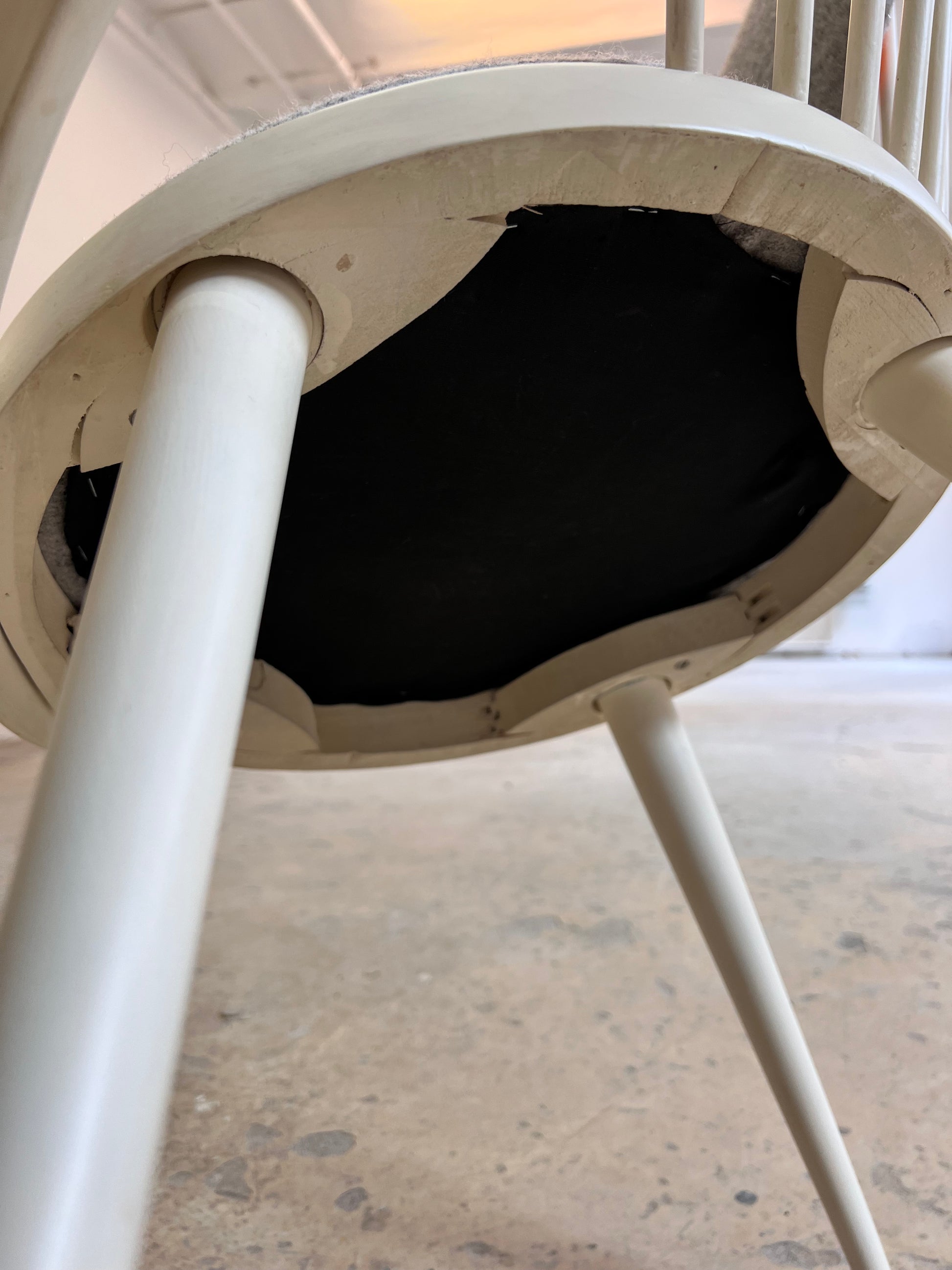 Circle Chair weiß von Yngve Ekström für Swedese