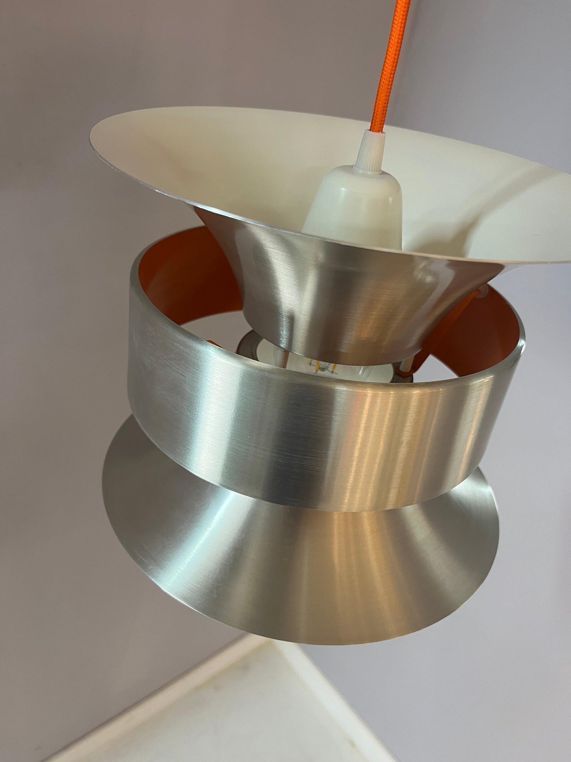 Lamellenlampe Diabolo silber orange von Carl Thore für Granhaga