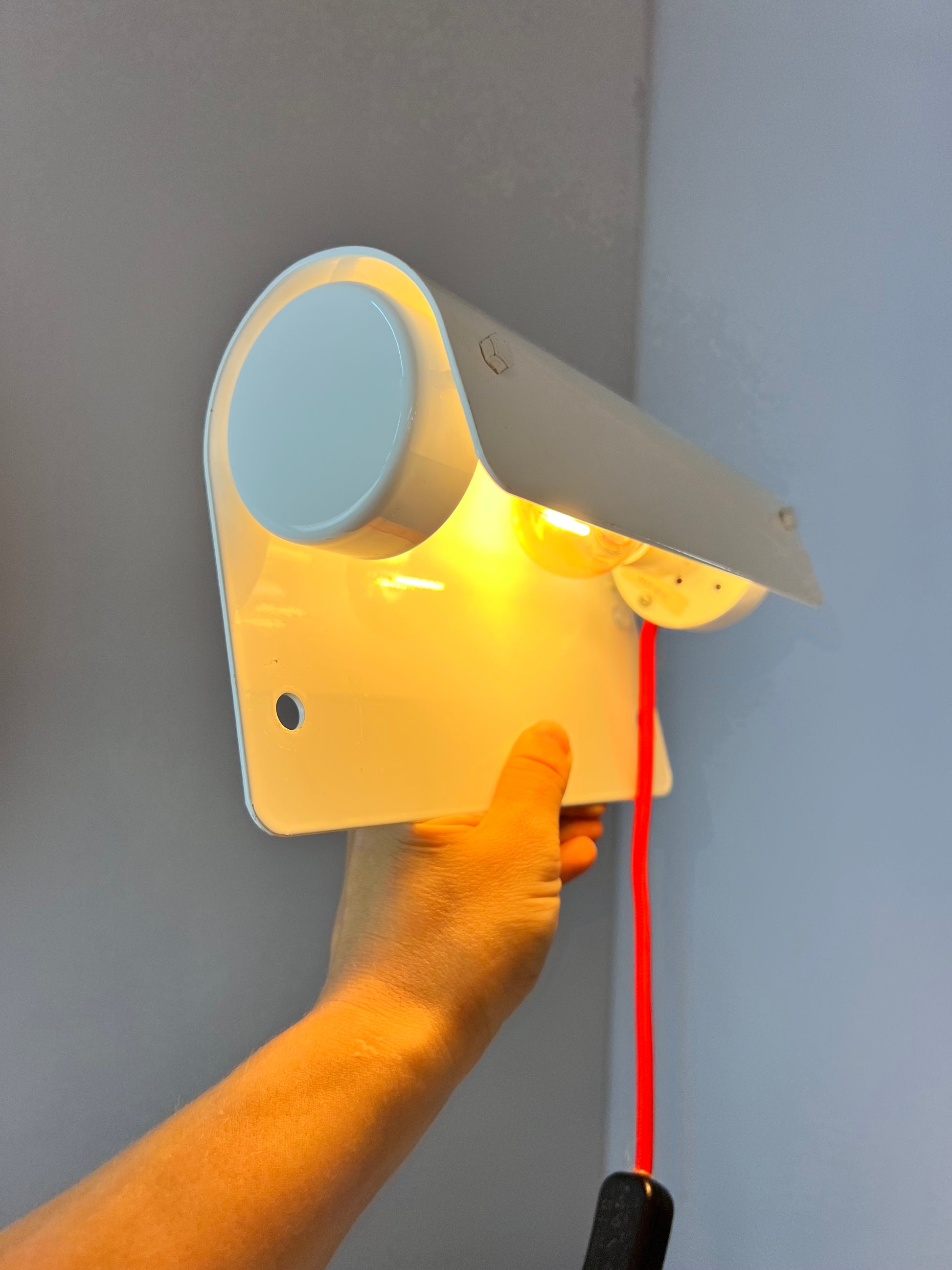 Wandlampe 6/01 weiß mit Schalterkabel von Lampas