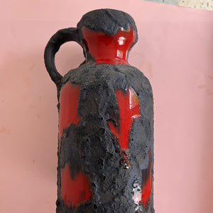 Vase Fat Lava rot schwarz von Marei Keramik