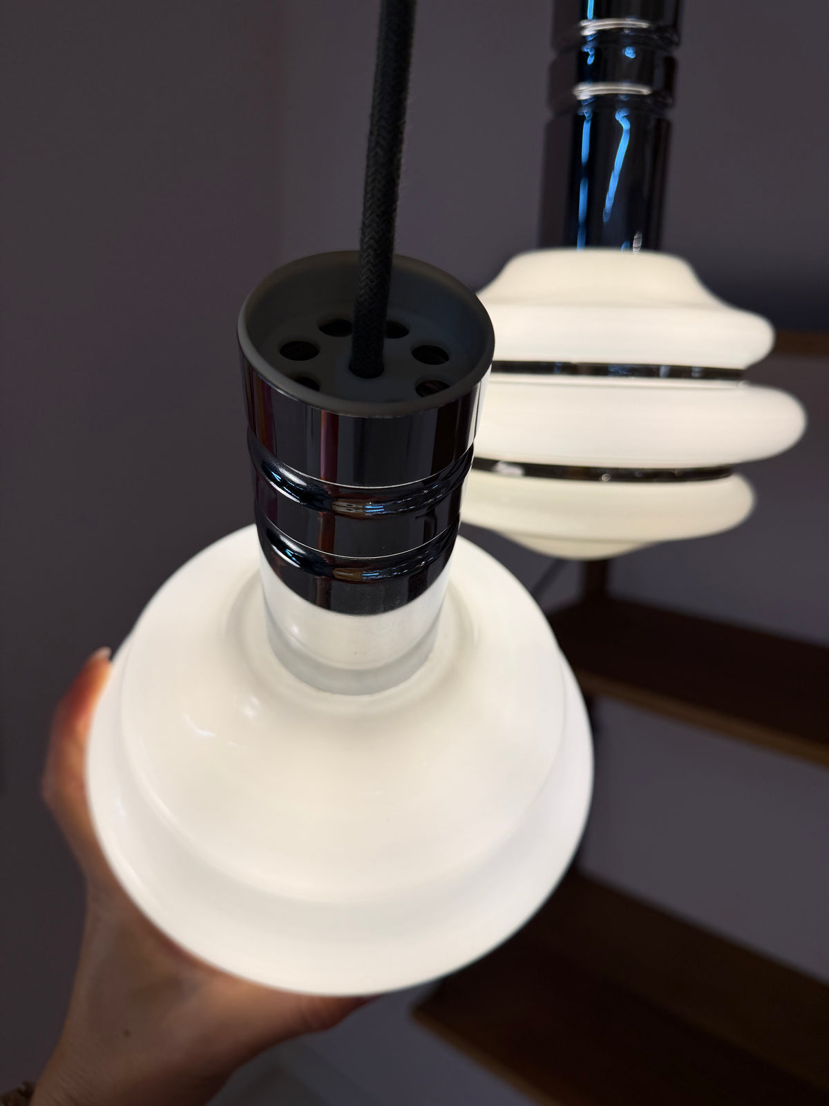 Hängelampe weiß Chrom Glas