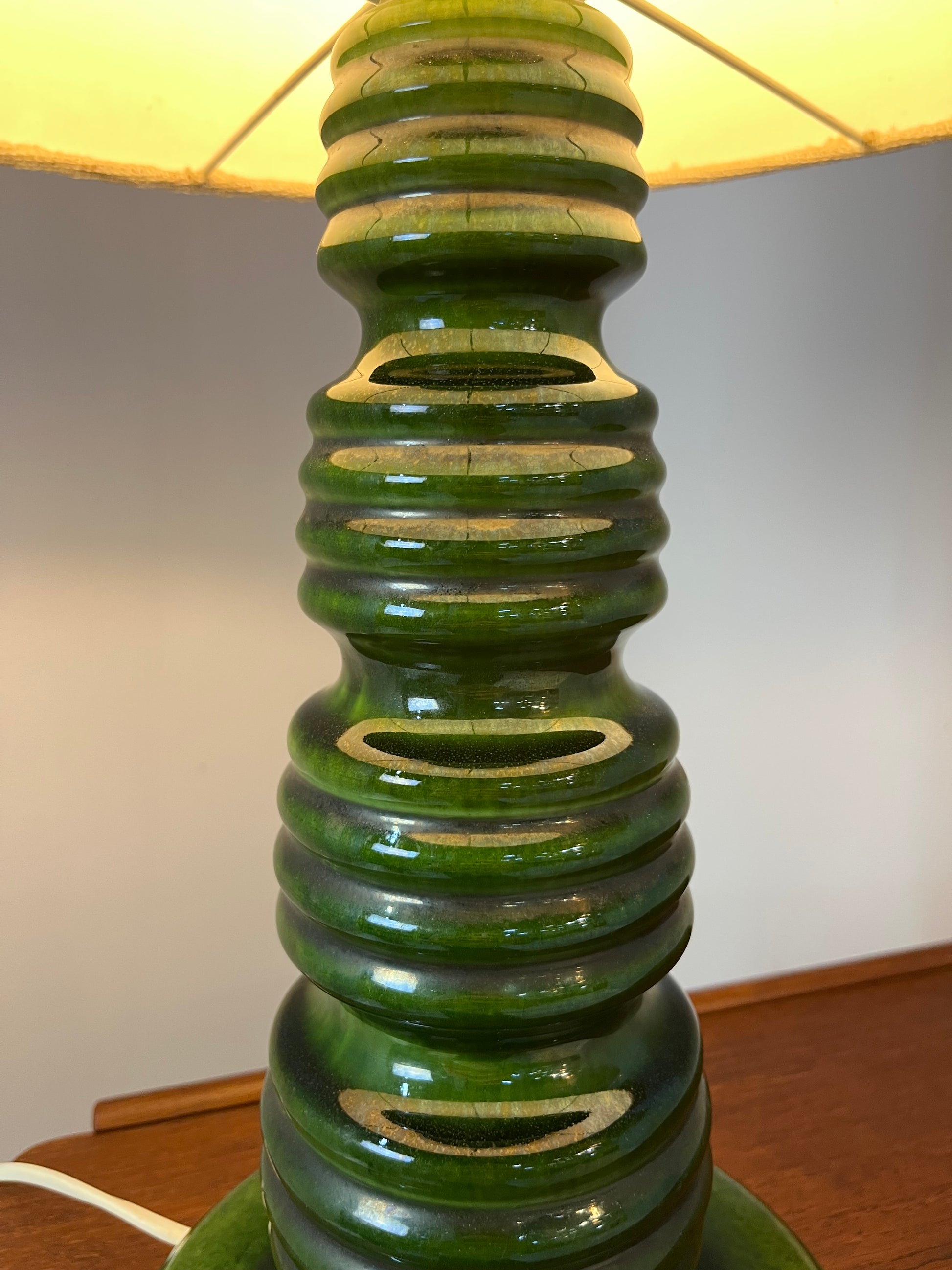 Tischlampe grün Keramik aus Westdeutschland