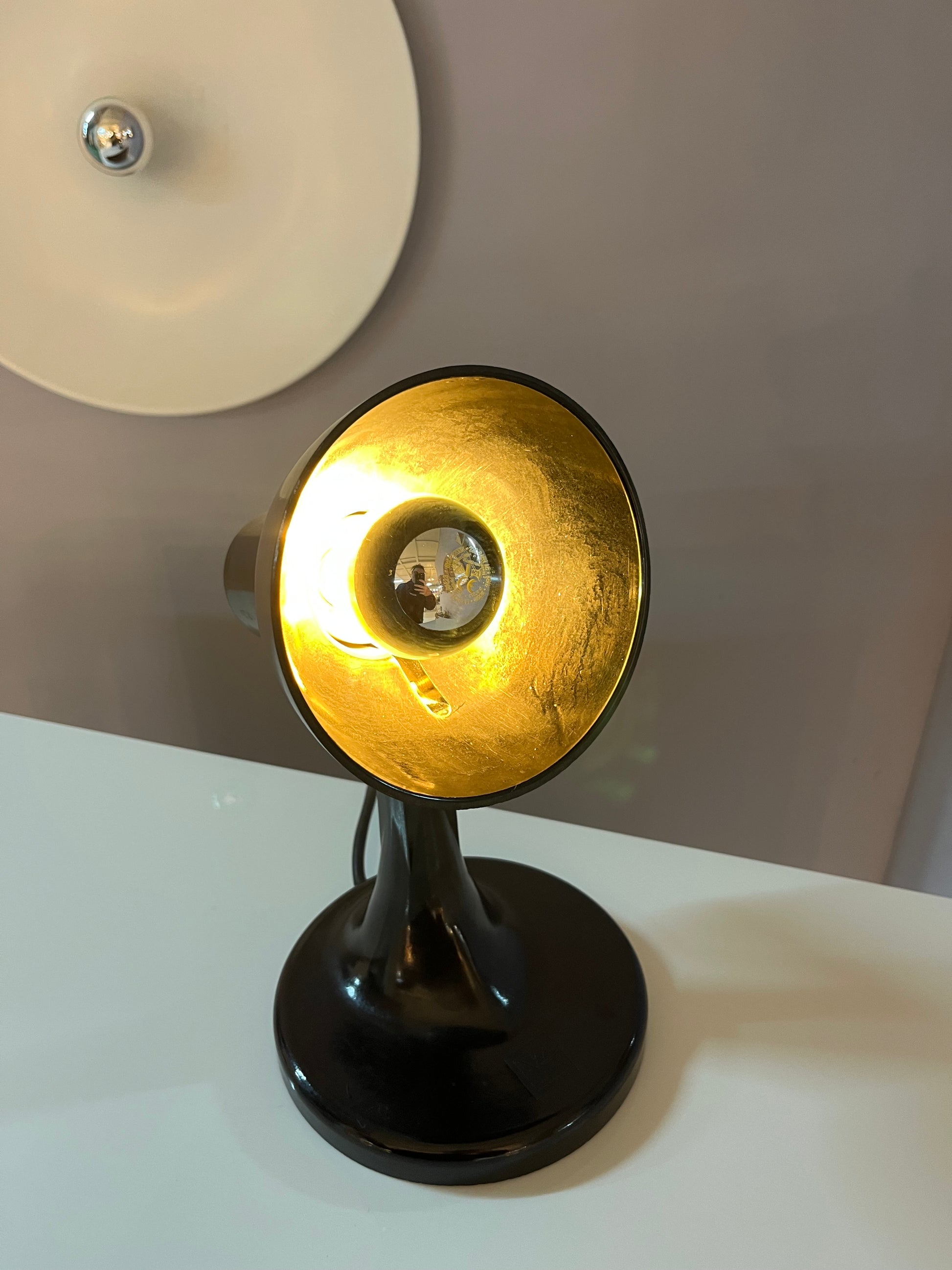 Tischlampe schwarz Bakelit von PGH