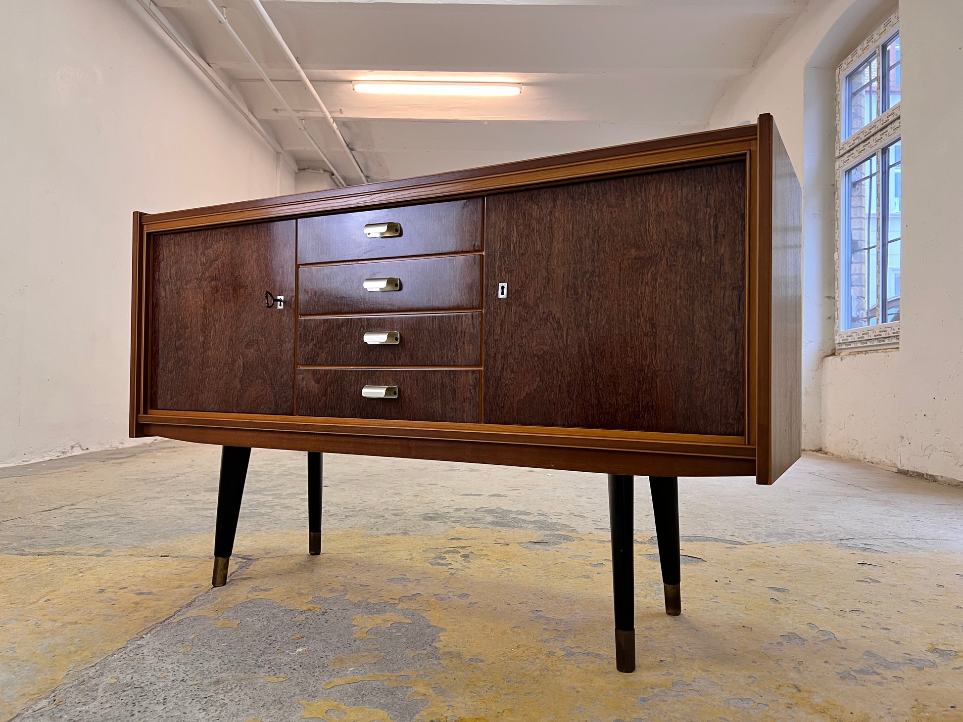 Kleines Sideboard Holz aus der DDR