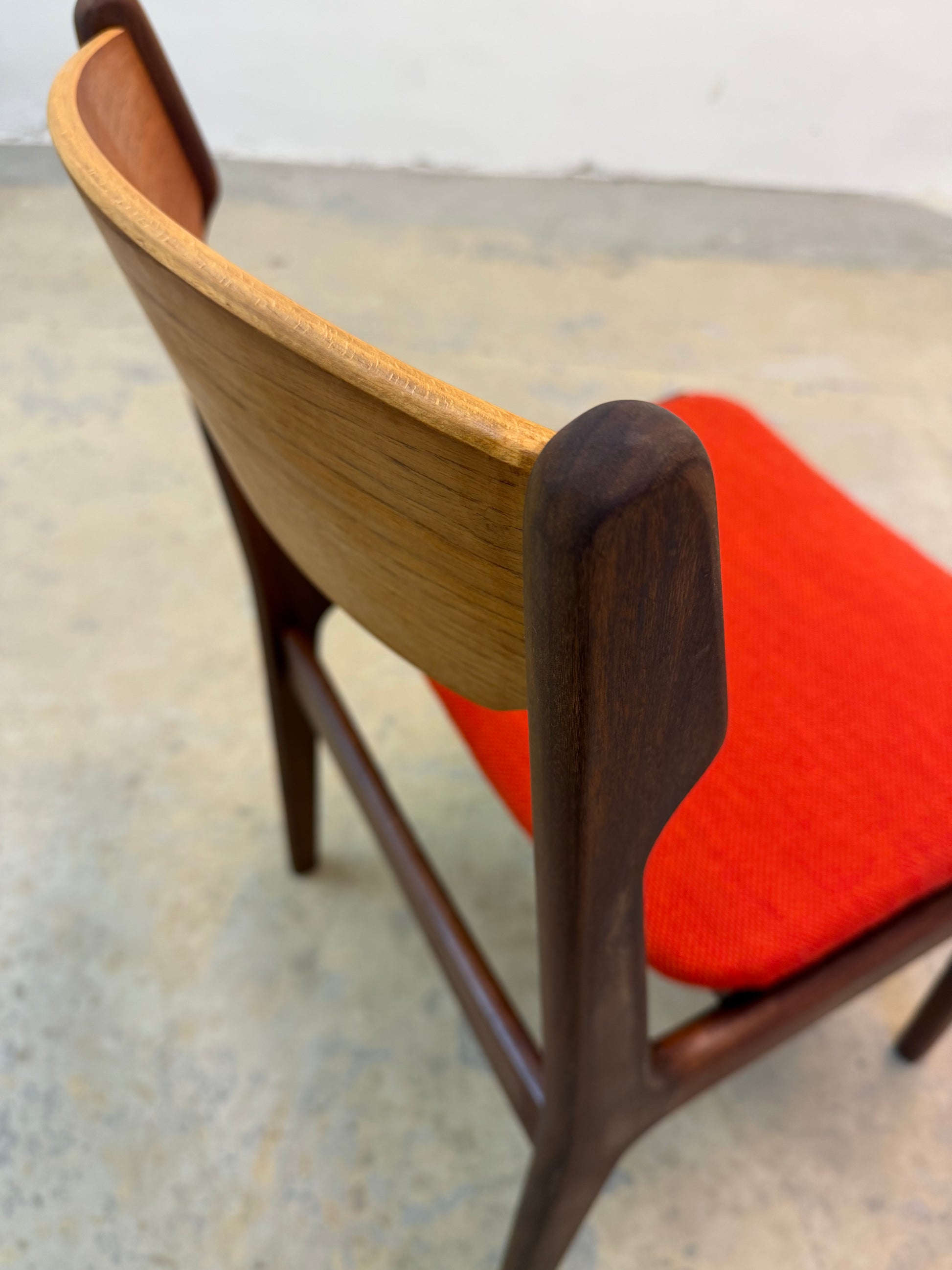 Polsterstuhl Teak orange neu gepolstert von Erik Buch