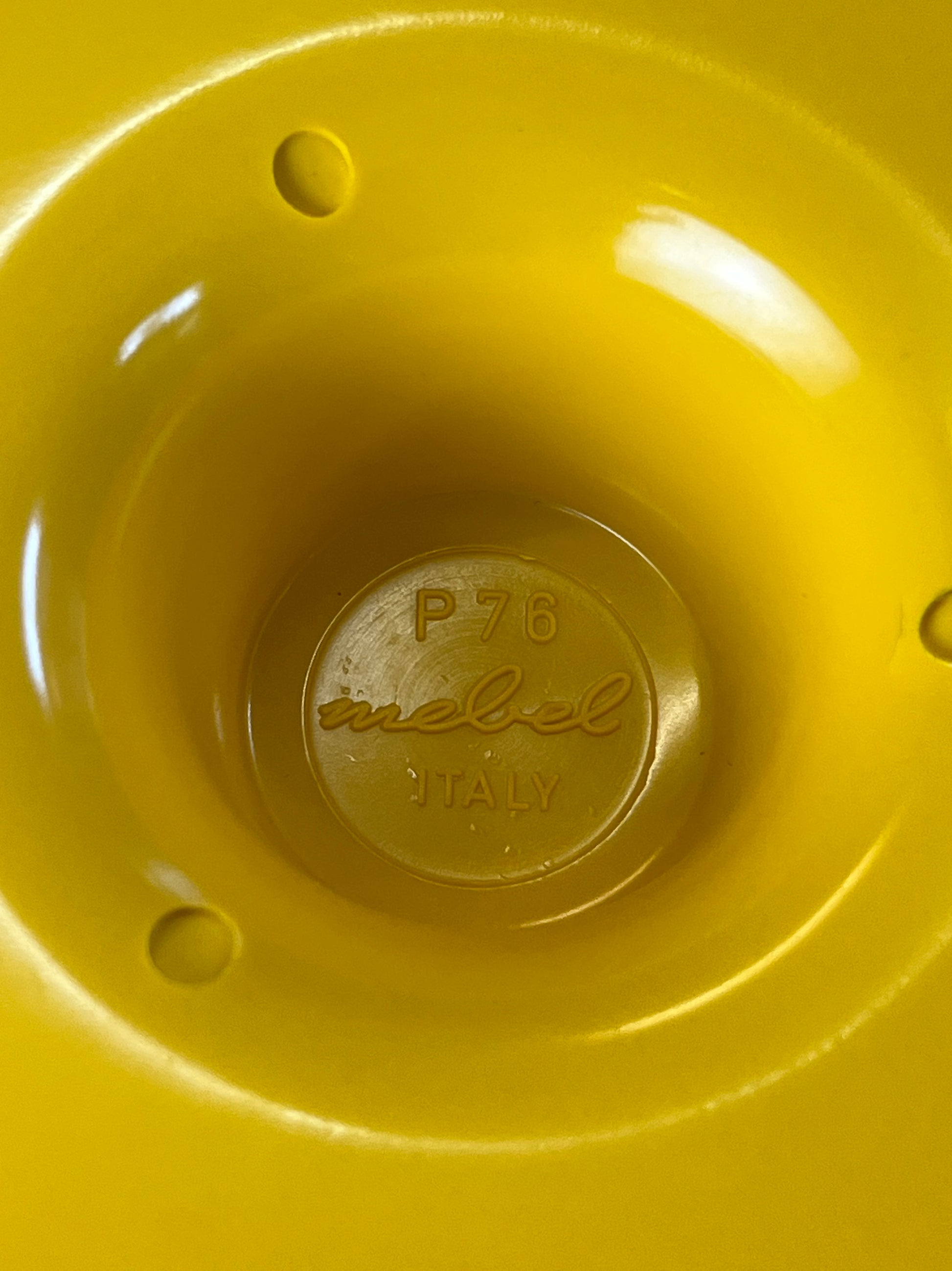 Aschenbecher Camel gelb von Mebel Italy