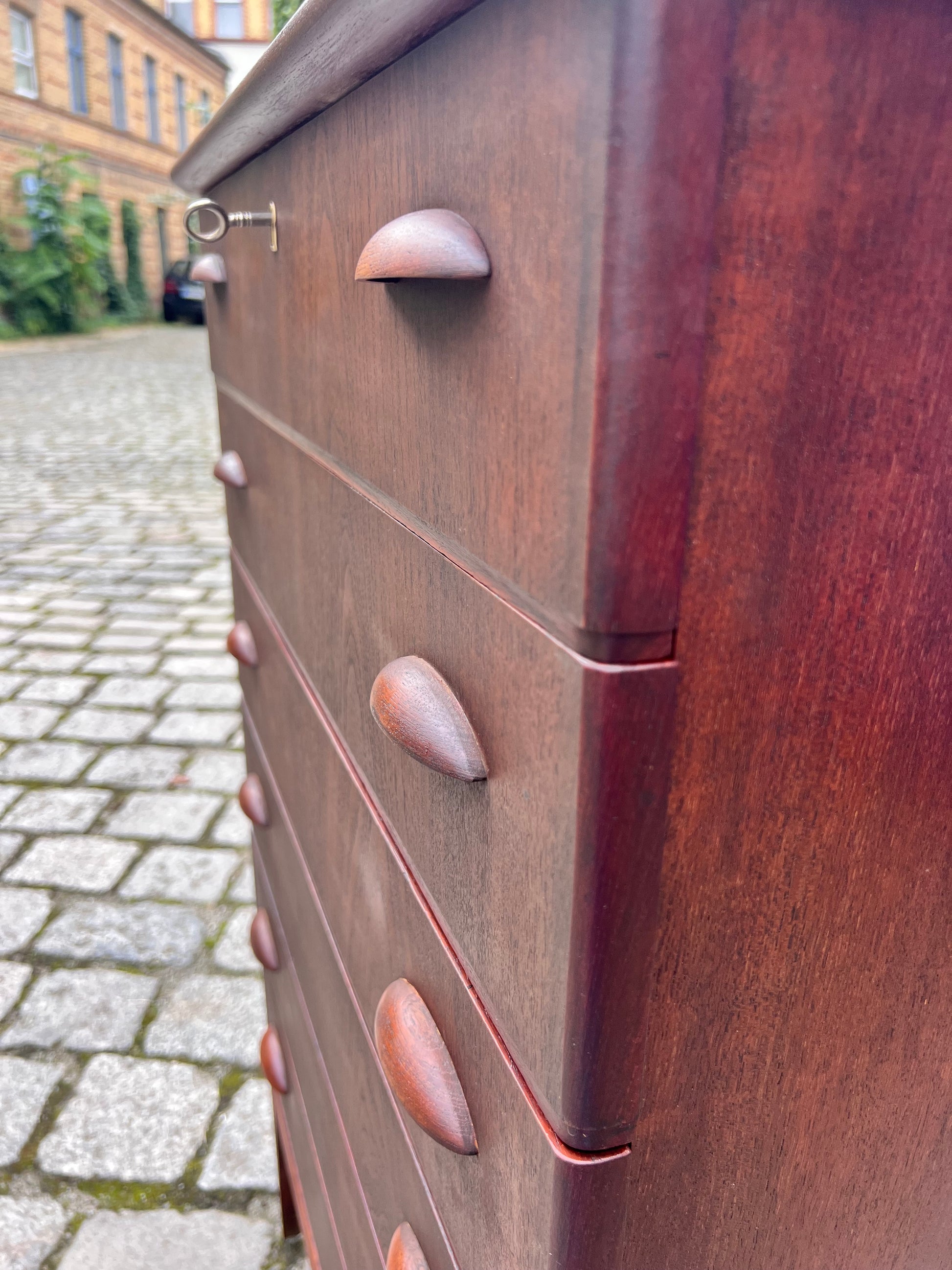 Kommode Teak mit Schloss aus Dänemark